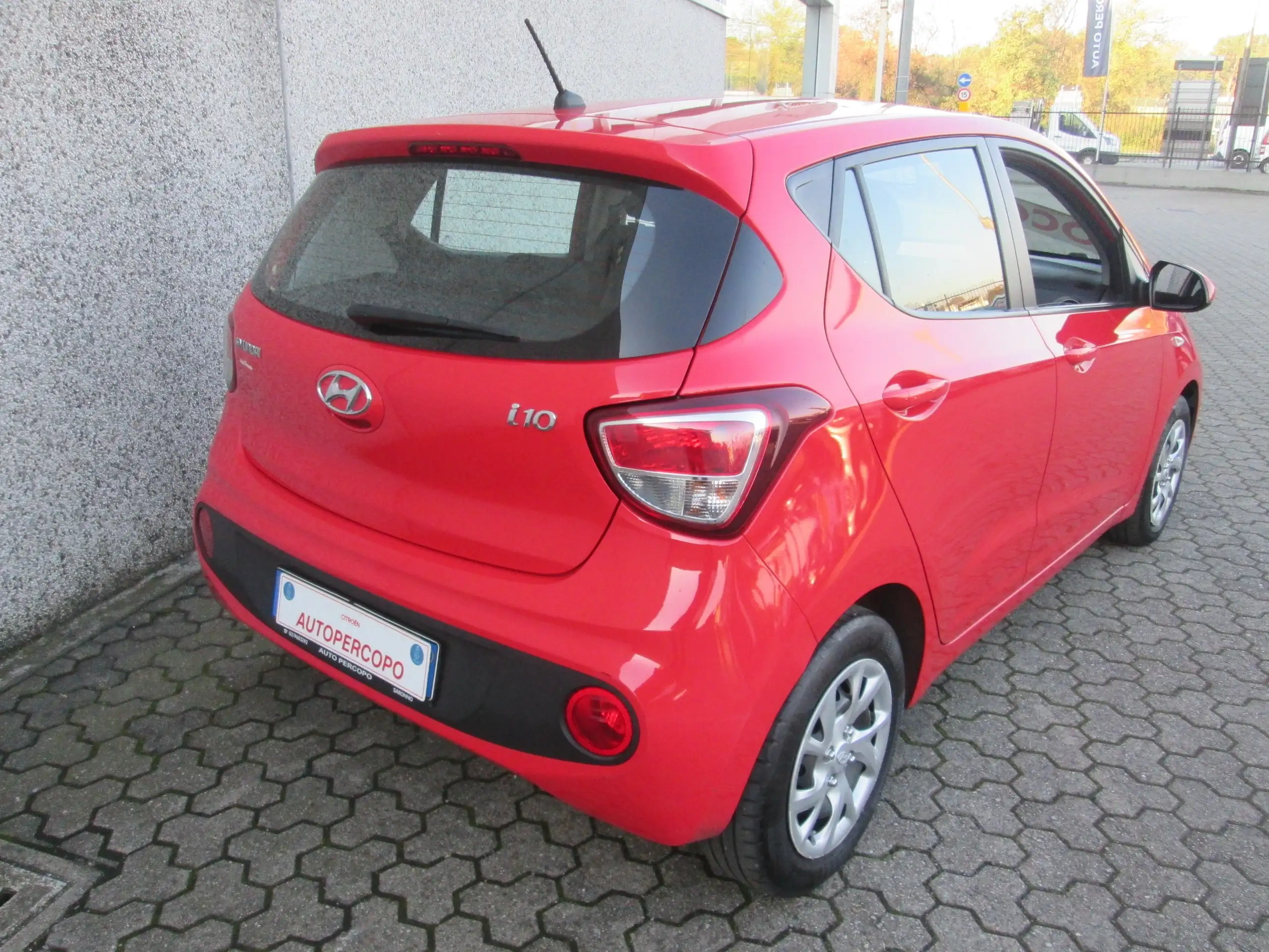 Hyundai - i10