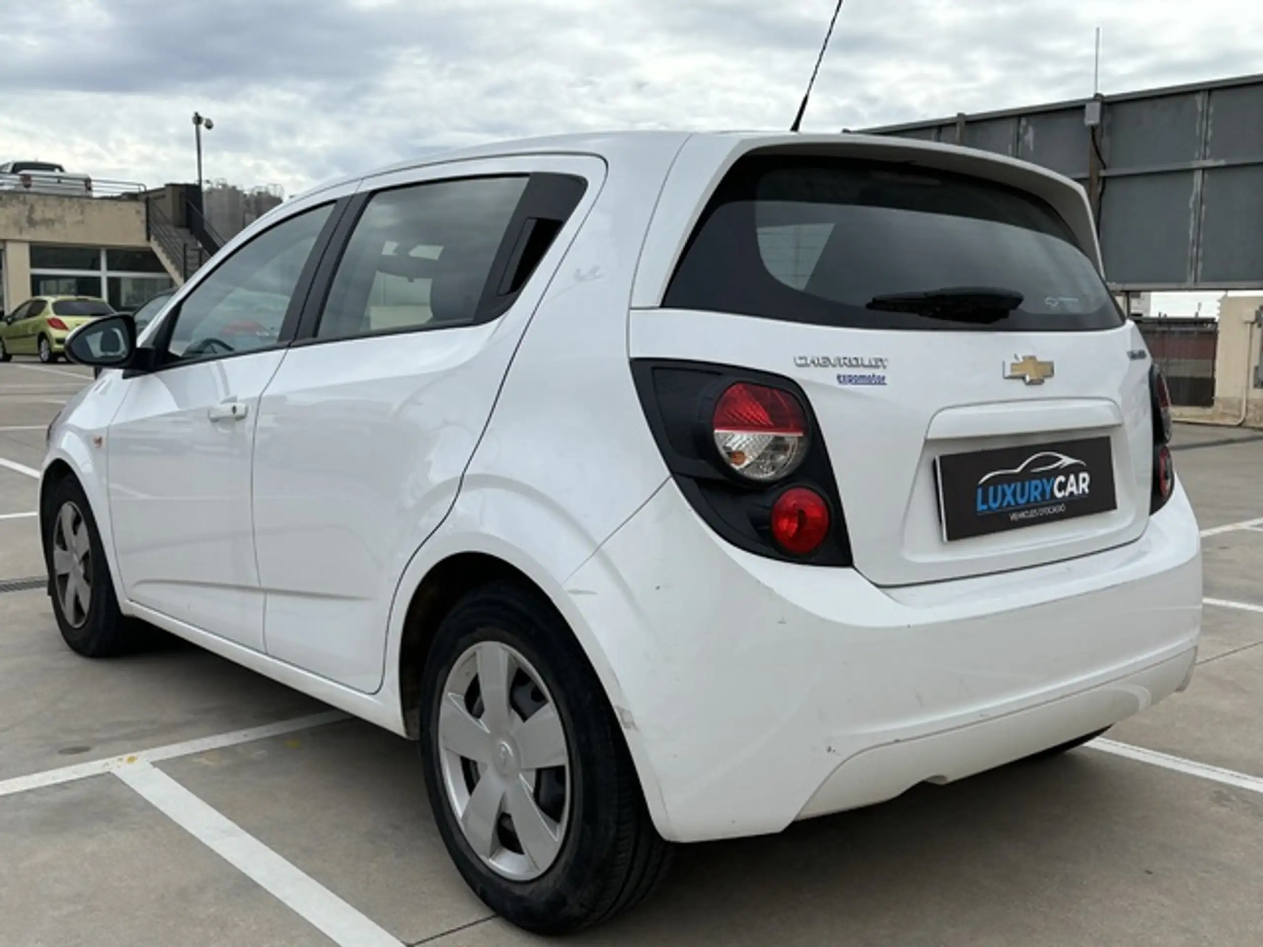 Chevrolet - Aveo