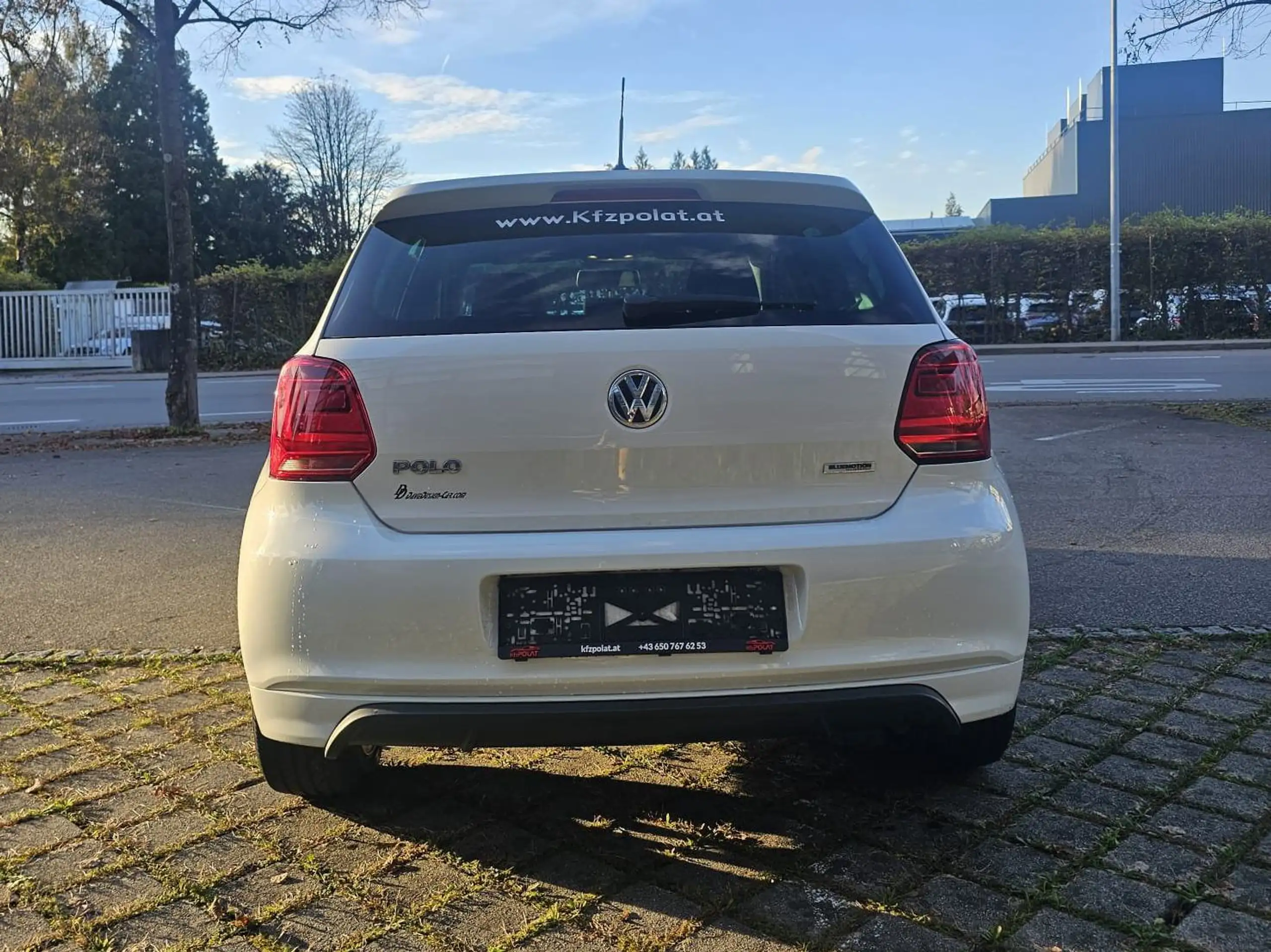 Volkswagen - Polo