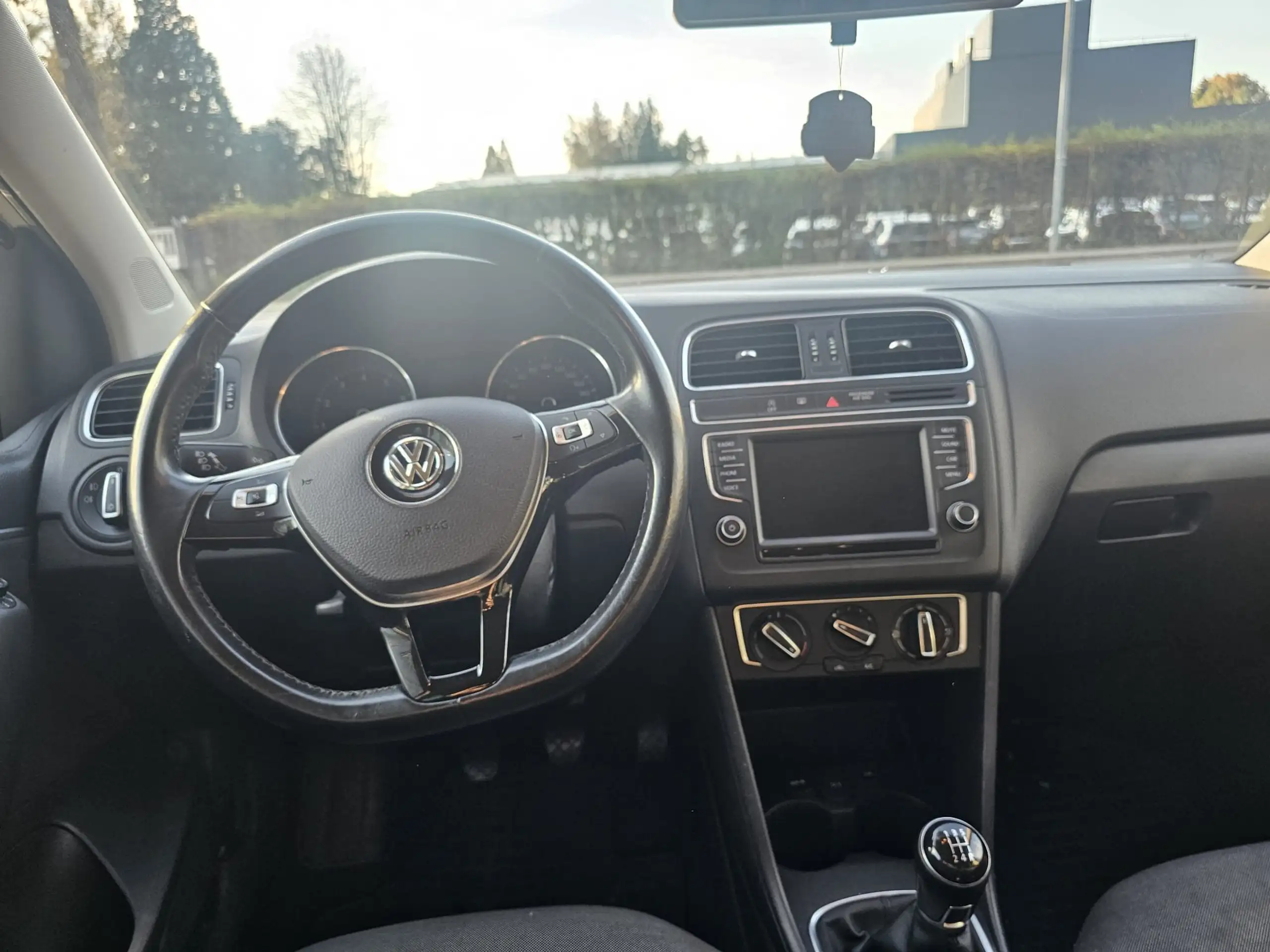 Volkswagen - Polo