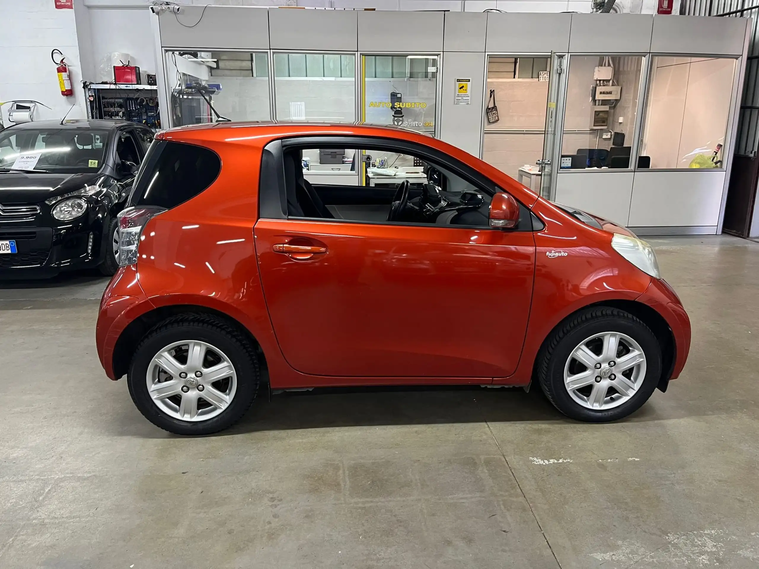 Toyota - iQ