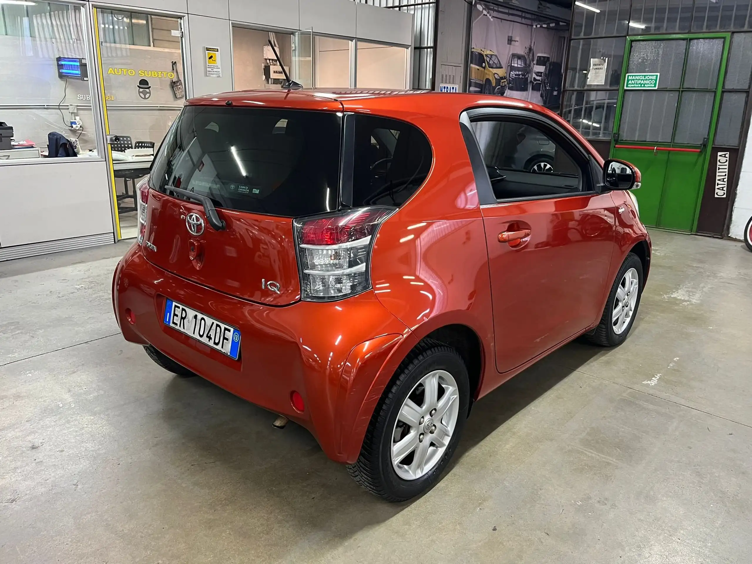 Toyota - iQ