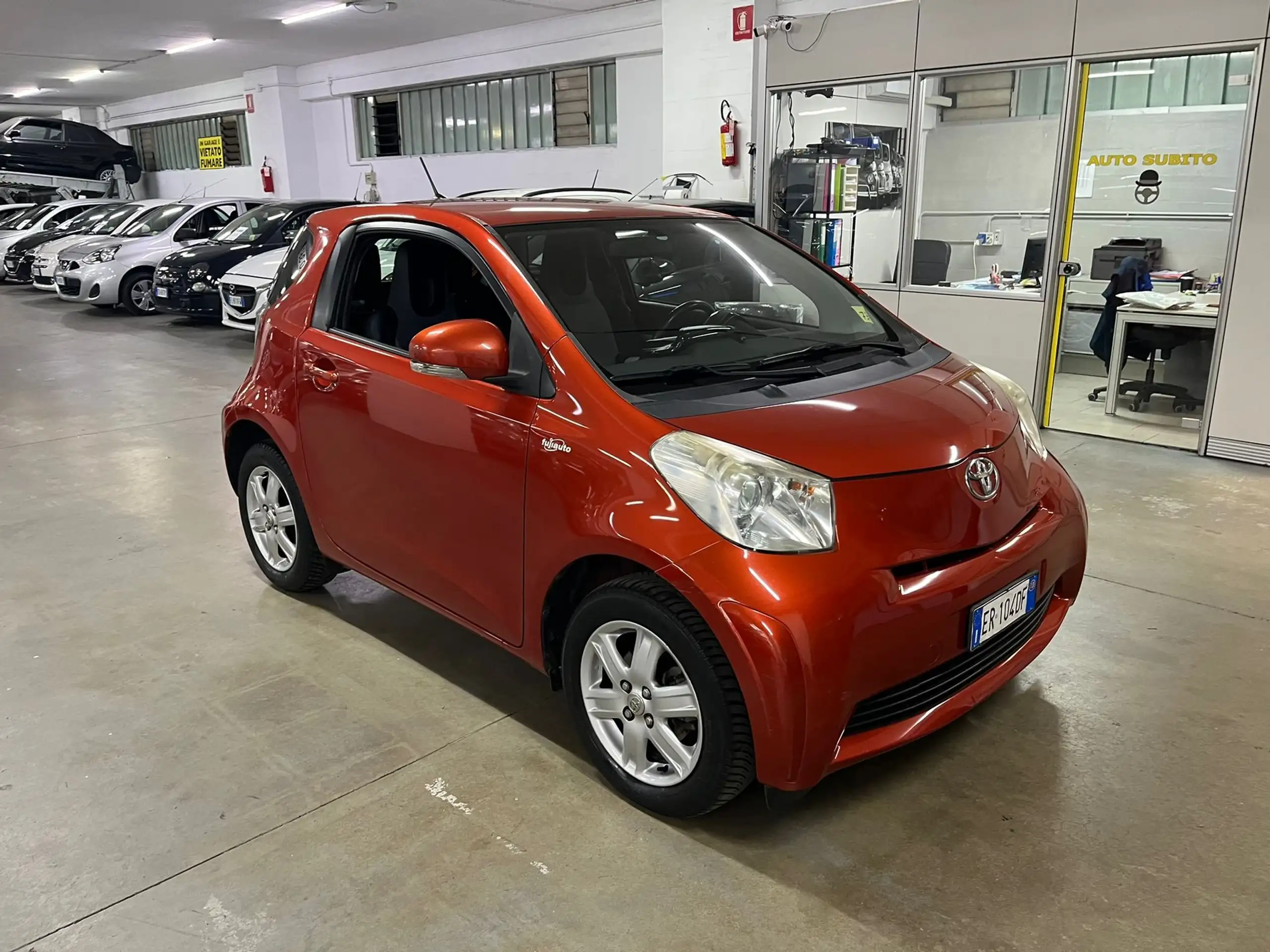 Toyota - iQ