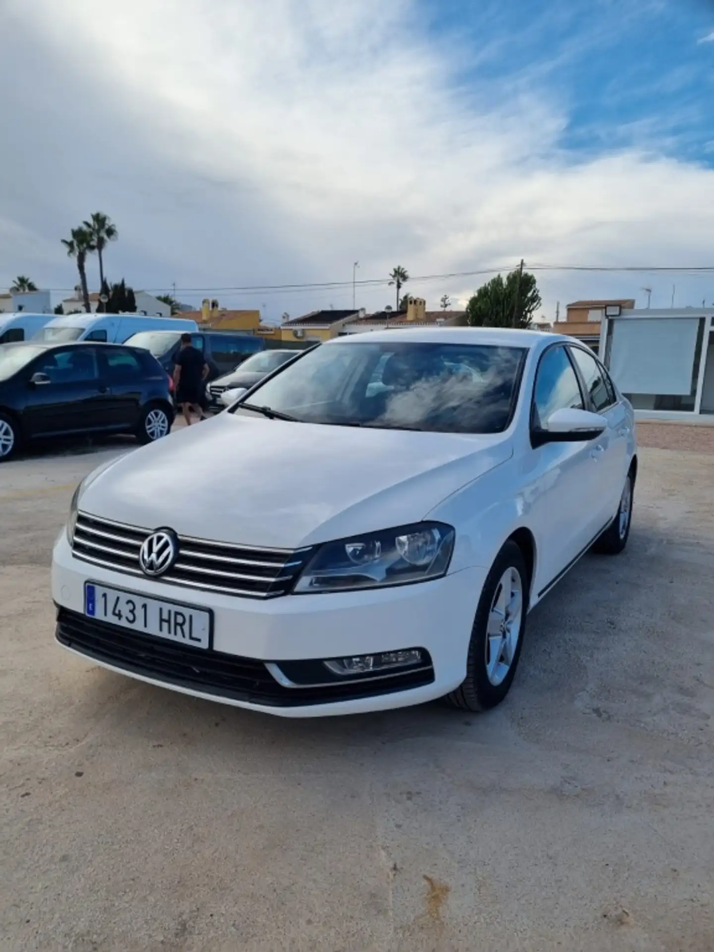 Volkswagen - Passat