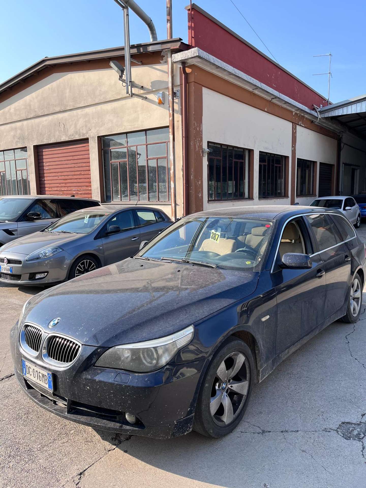 BMW - 530