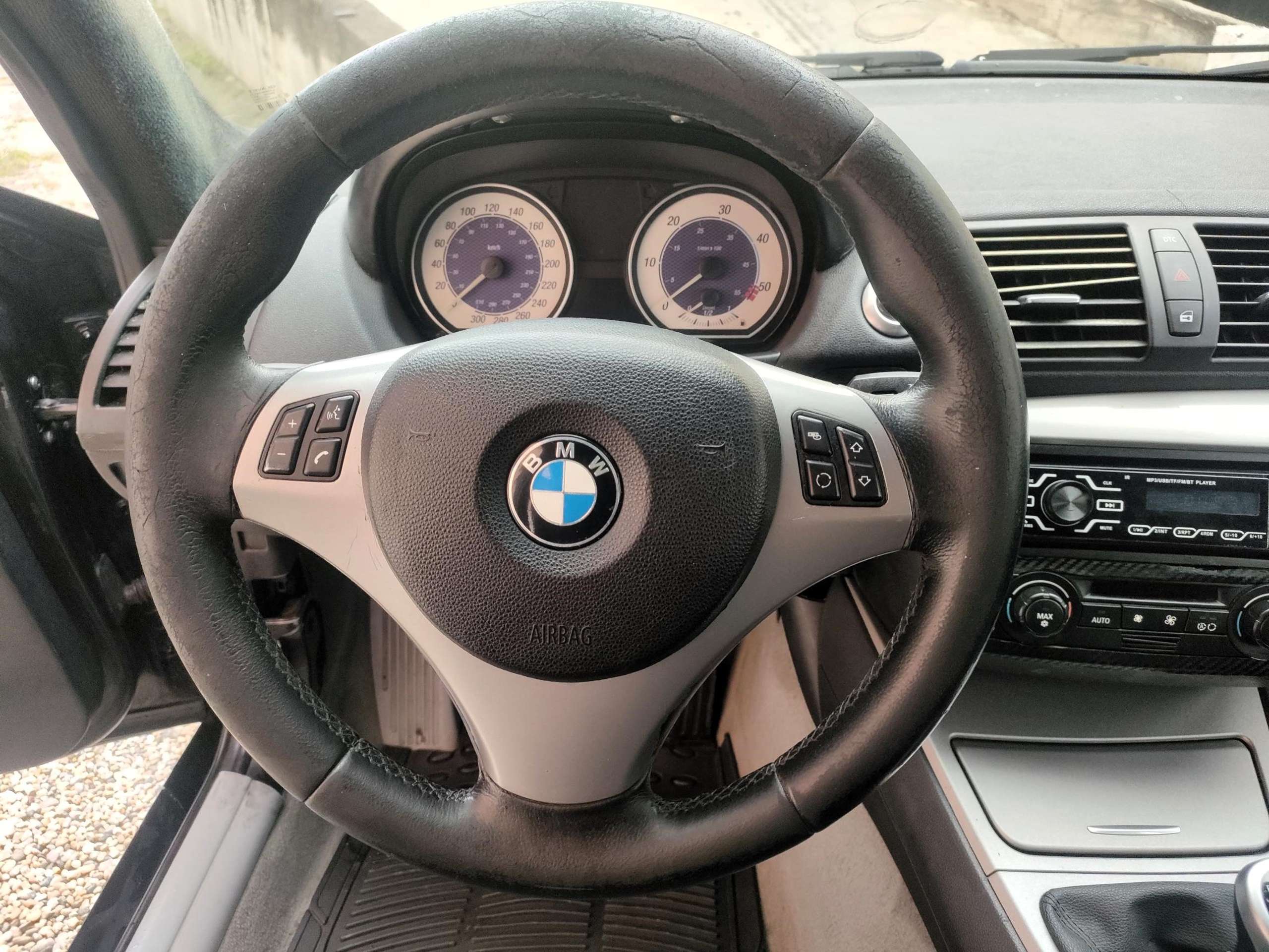 BMW - 118