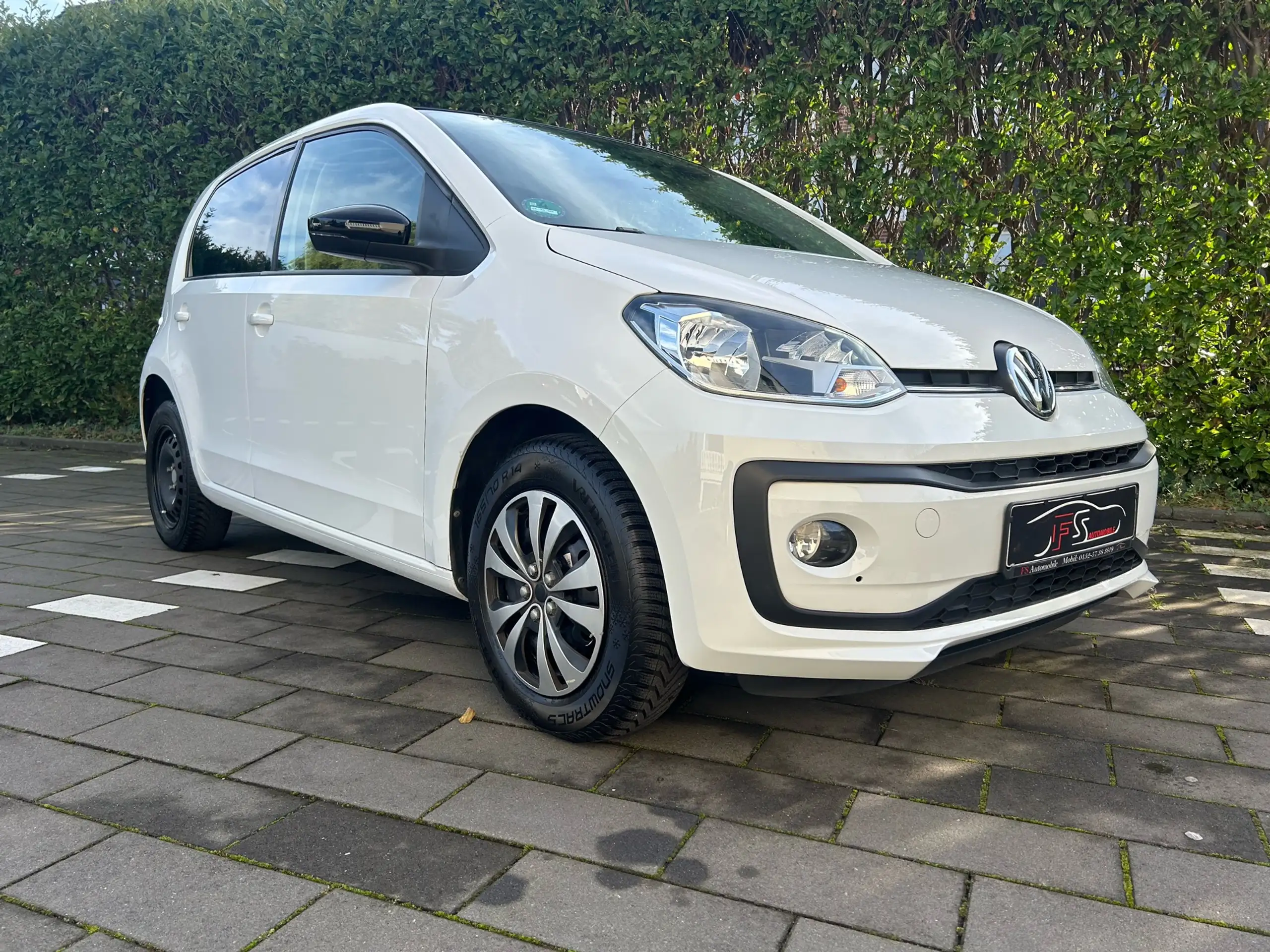 Volkswagen - up!