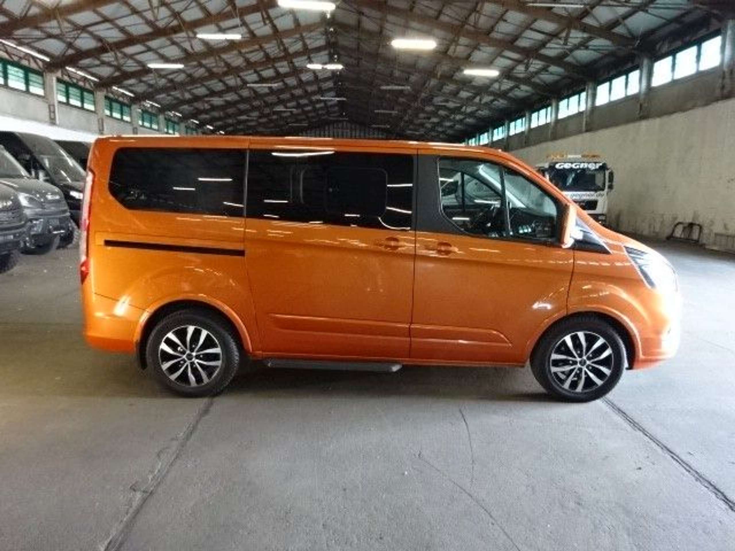 Ford - Tourneo Custom