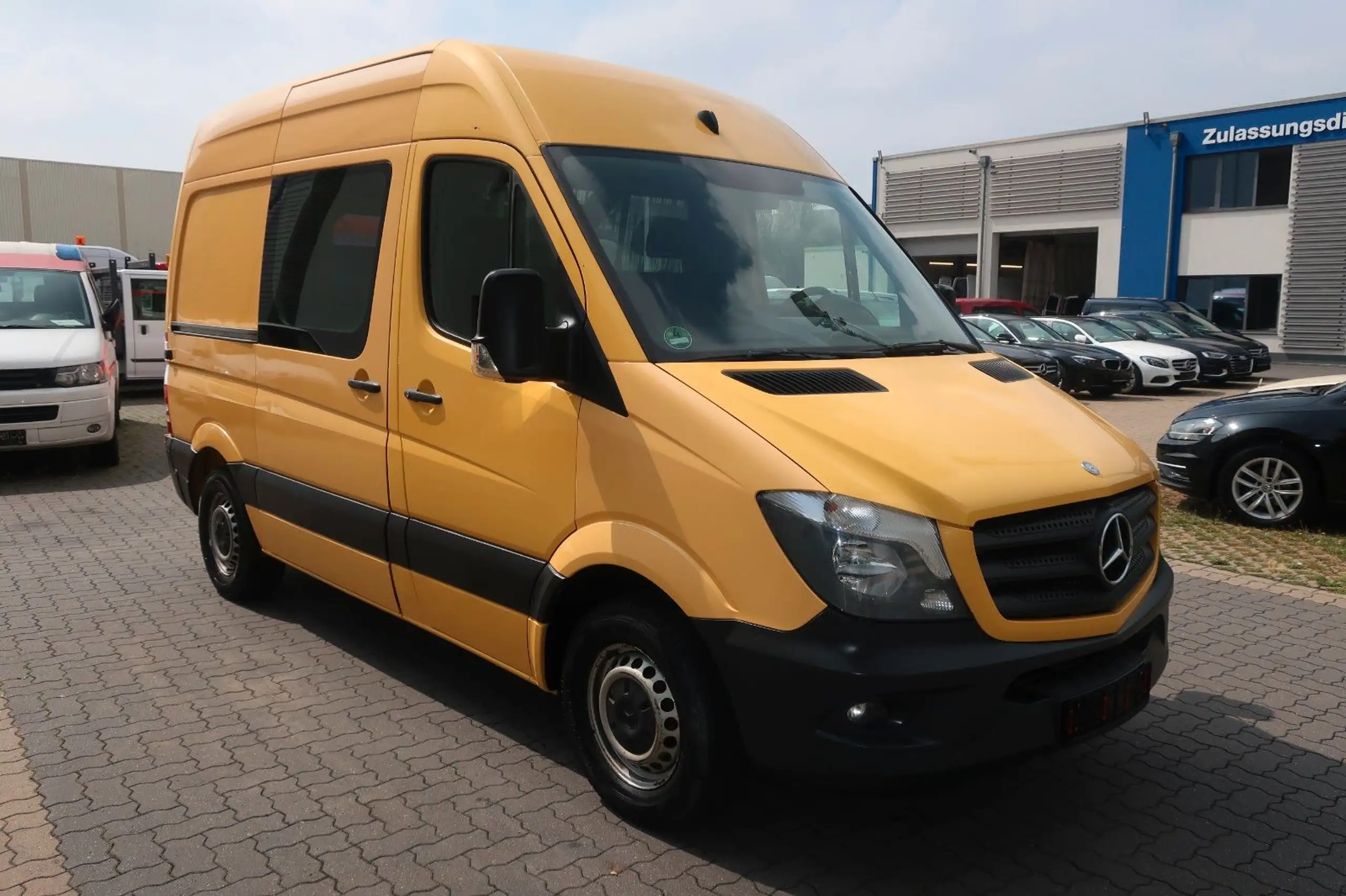 Mercedes-Benz - Sprinter