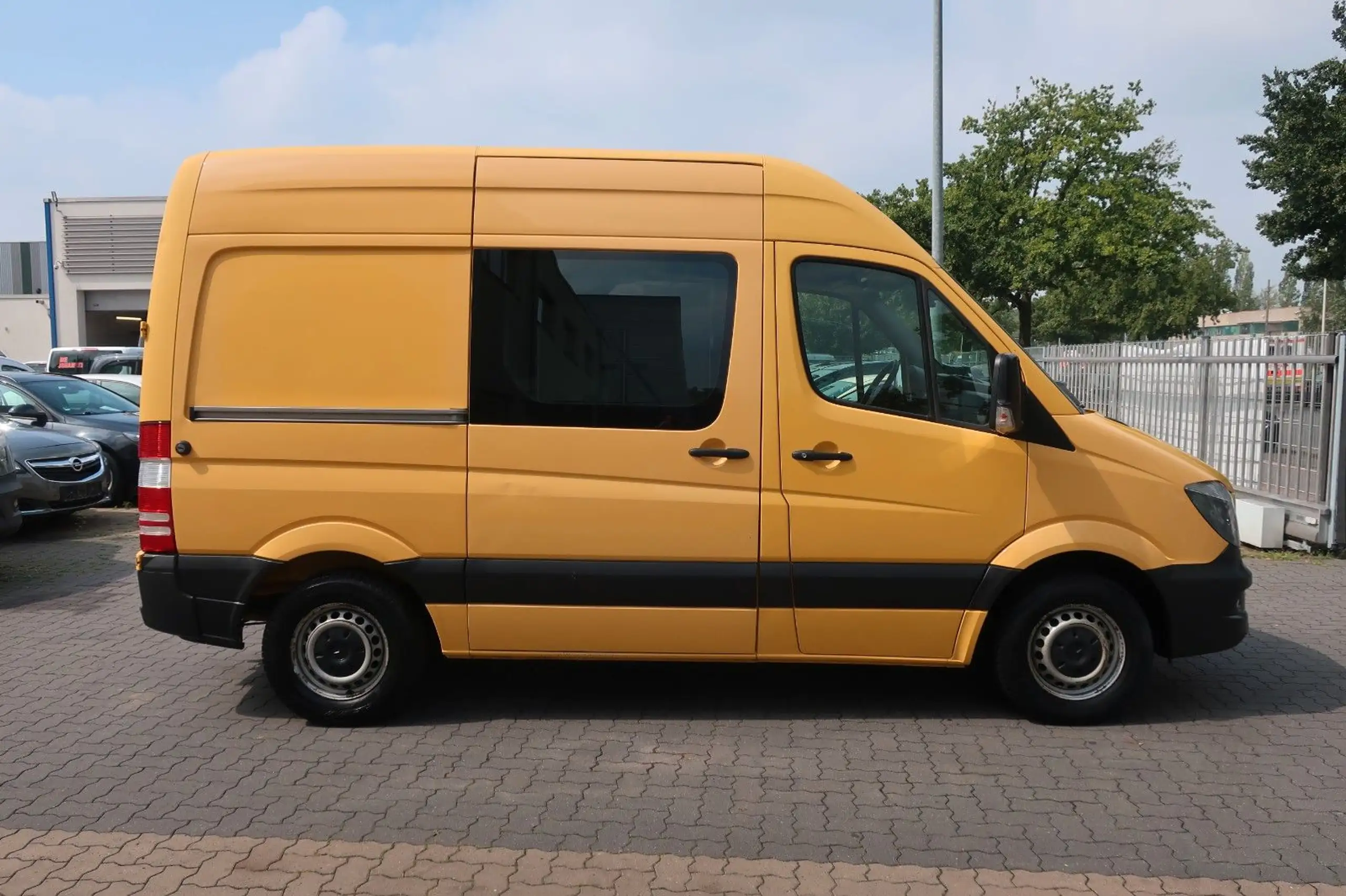 Mercedes-Benz - Sprinter