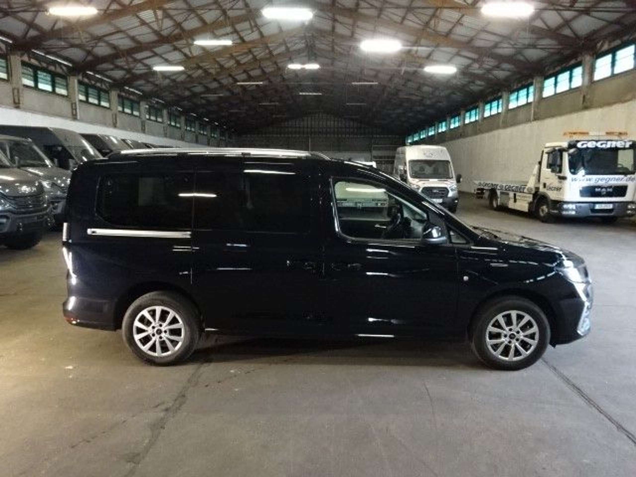 Ford - Grand Tourneo