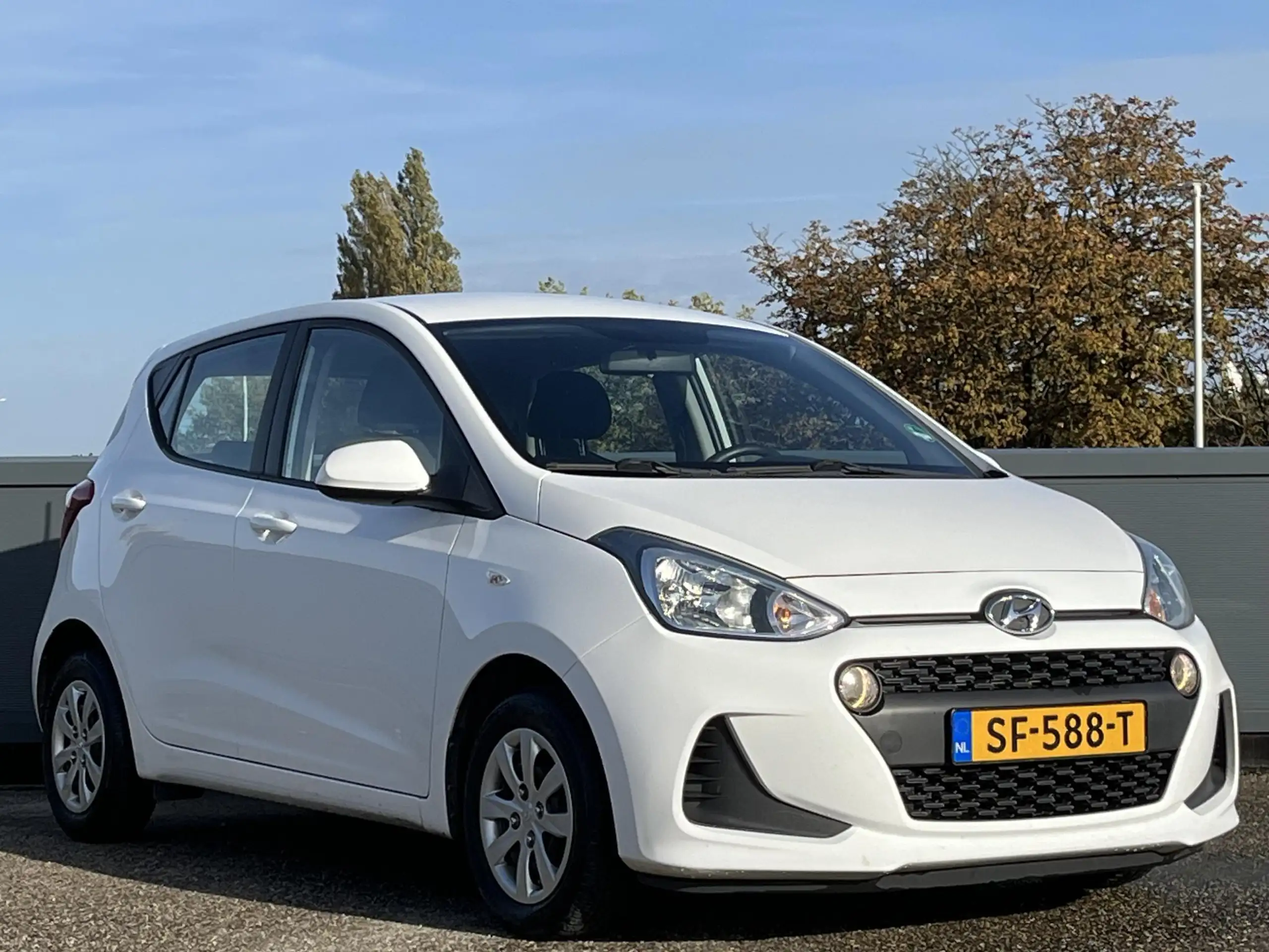 Hyundai - i10