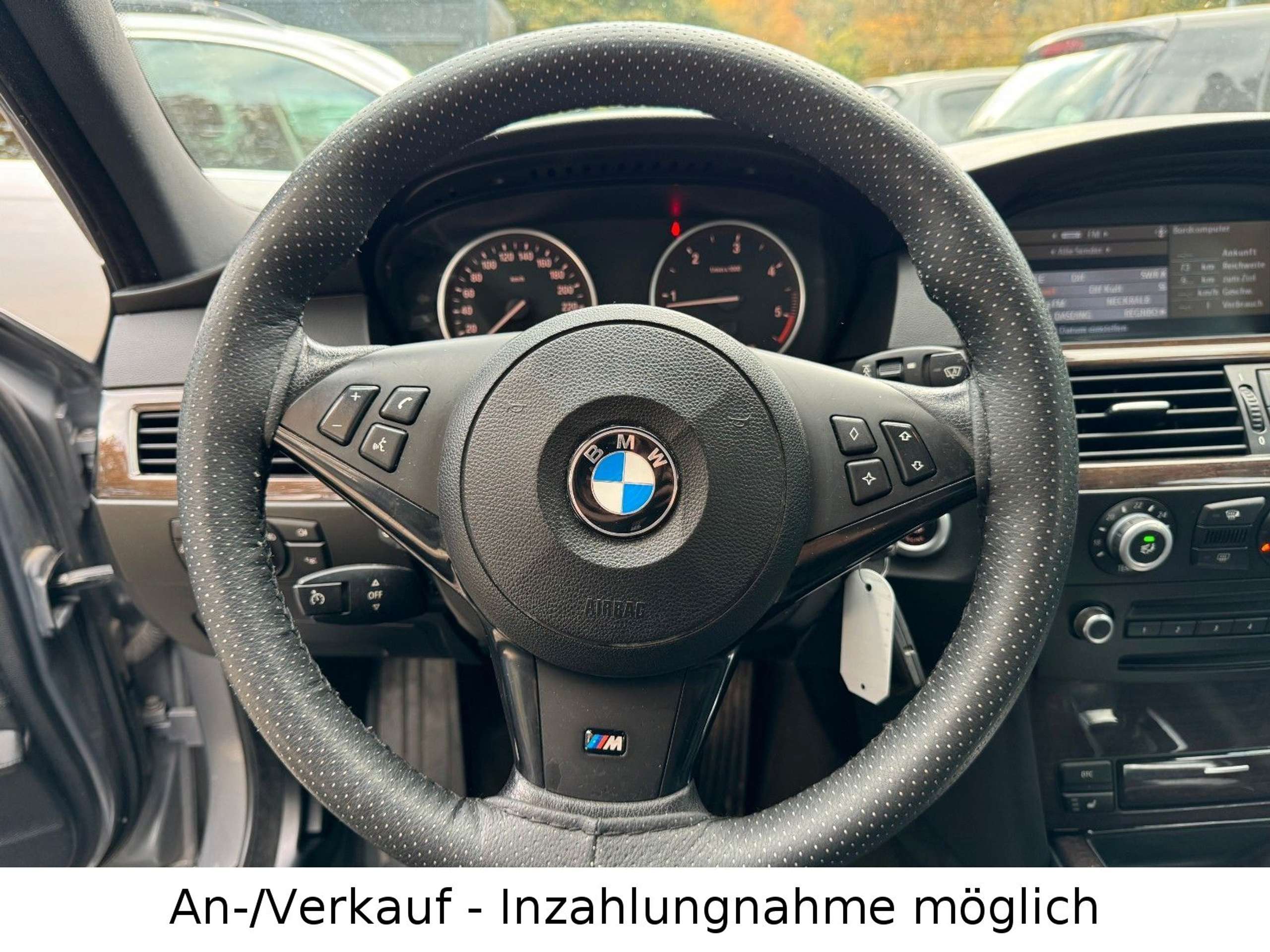 BMW - 525