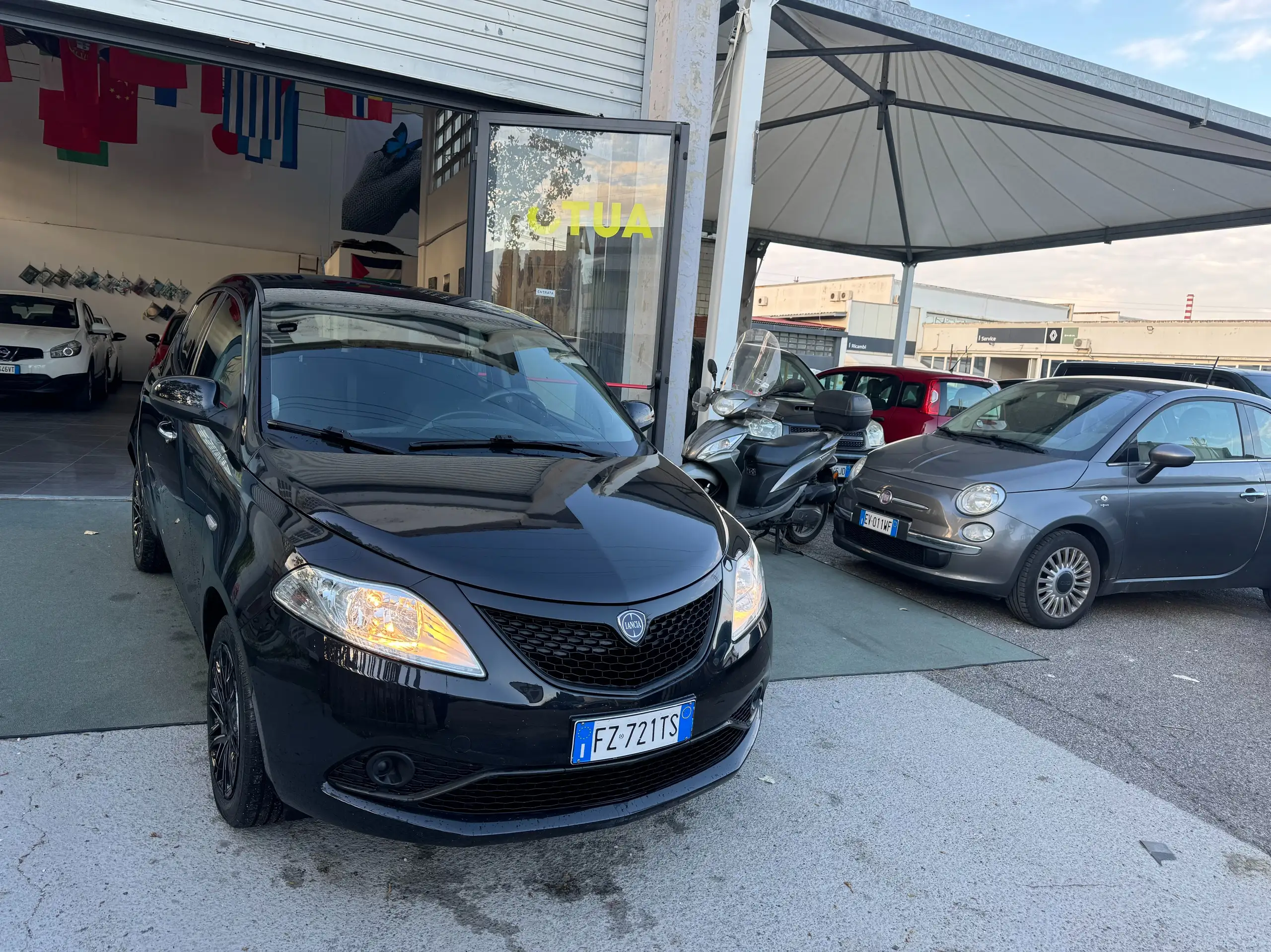 Lancia - Ypsilon