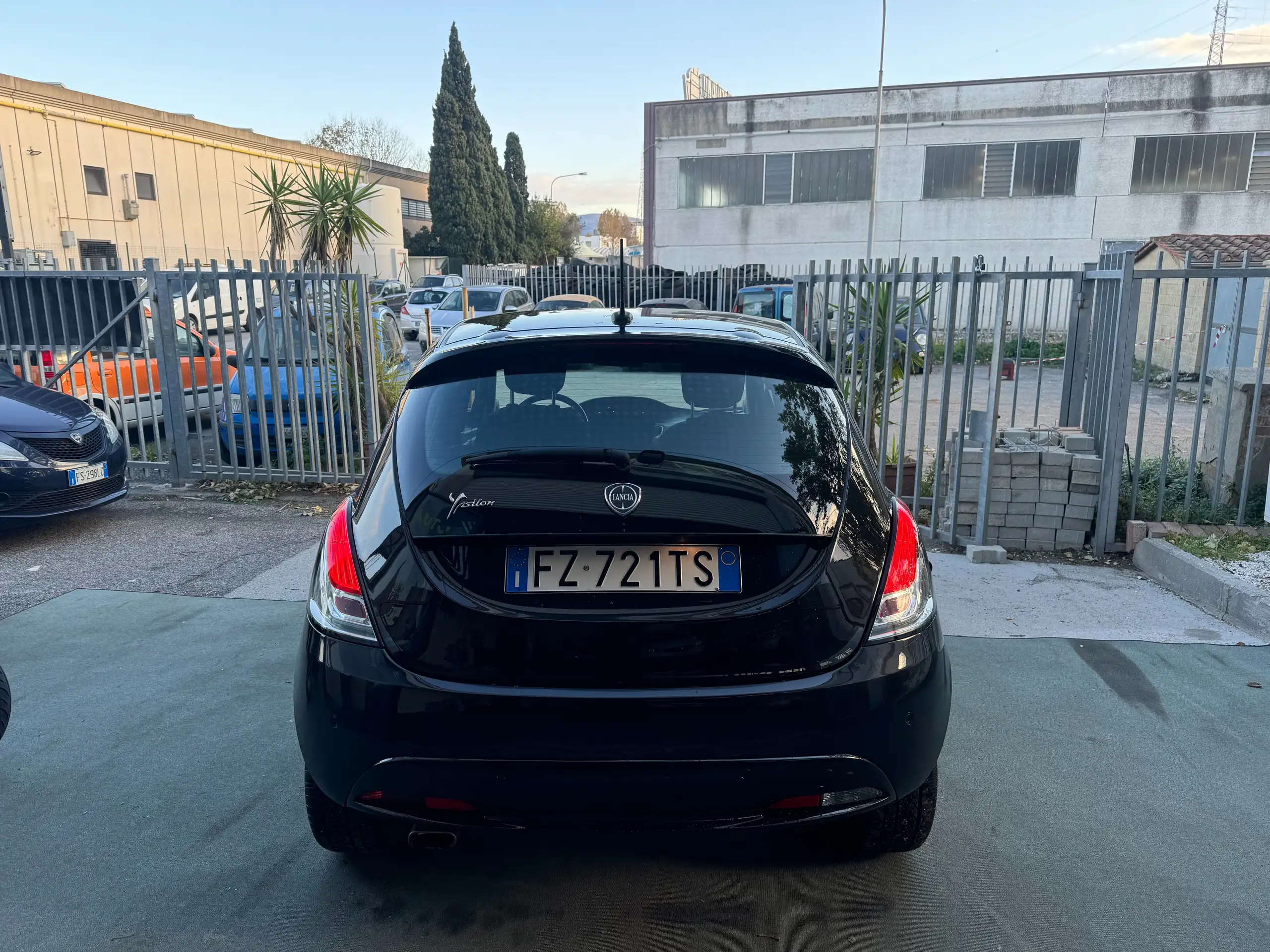 Lancia - Ypsilon