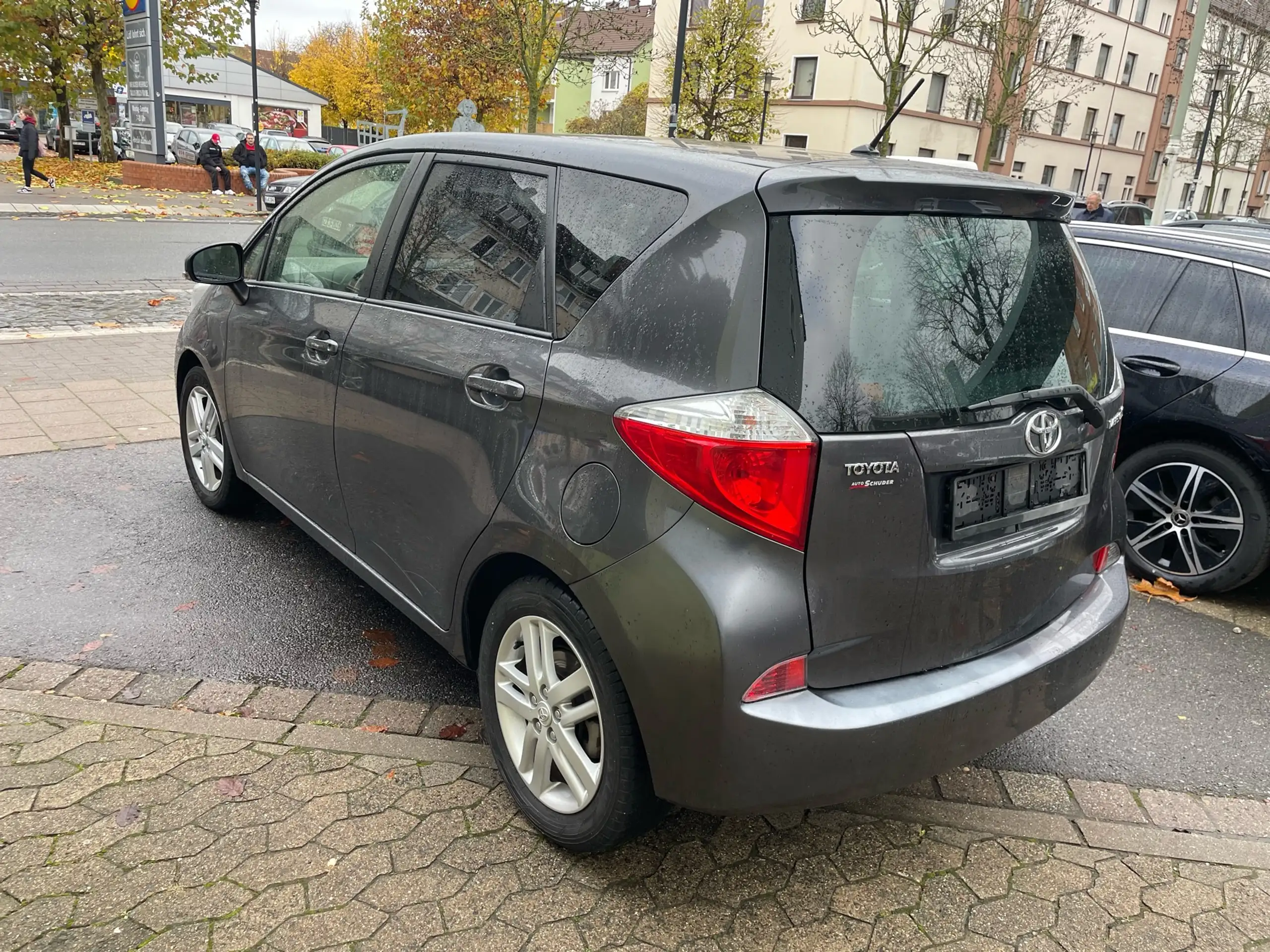 Toyota - Verso-S