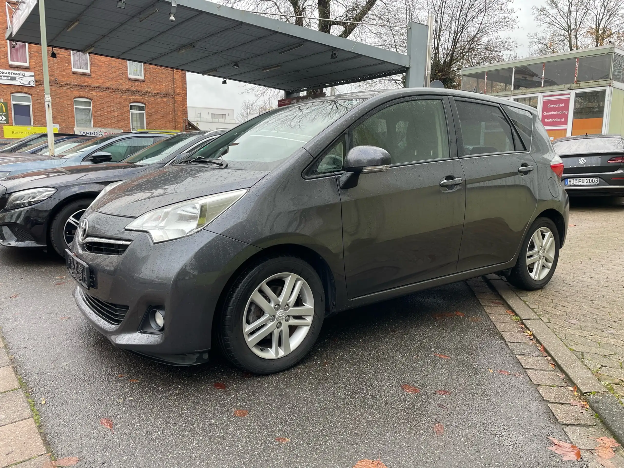 Toyota - Verso-S