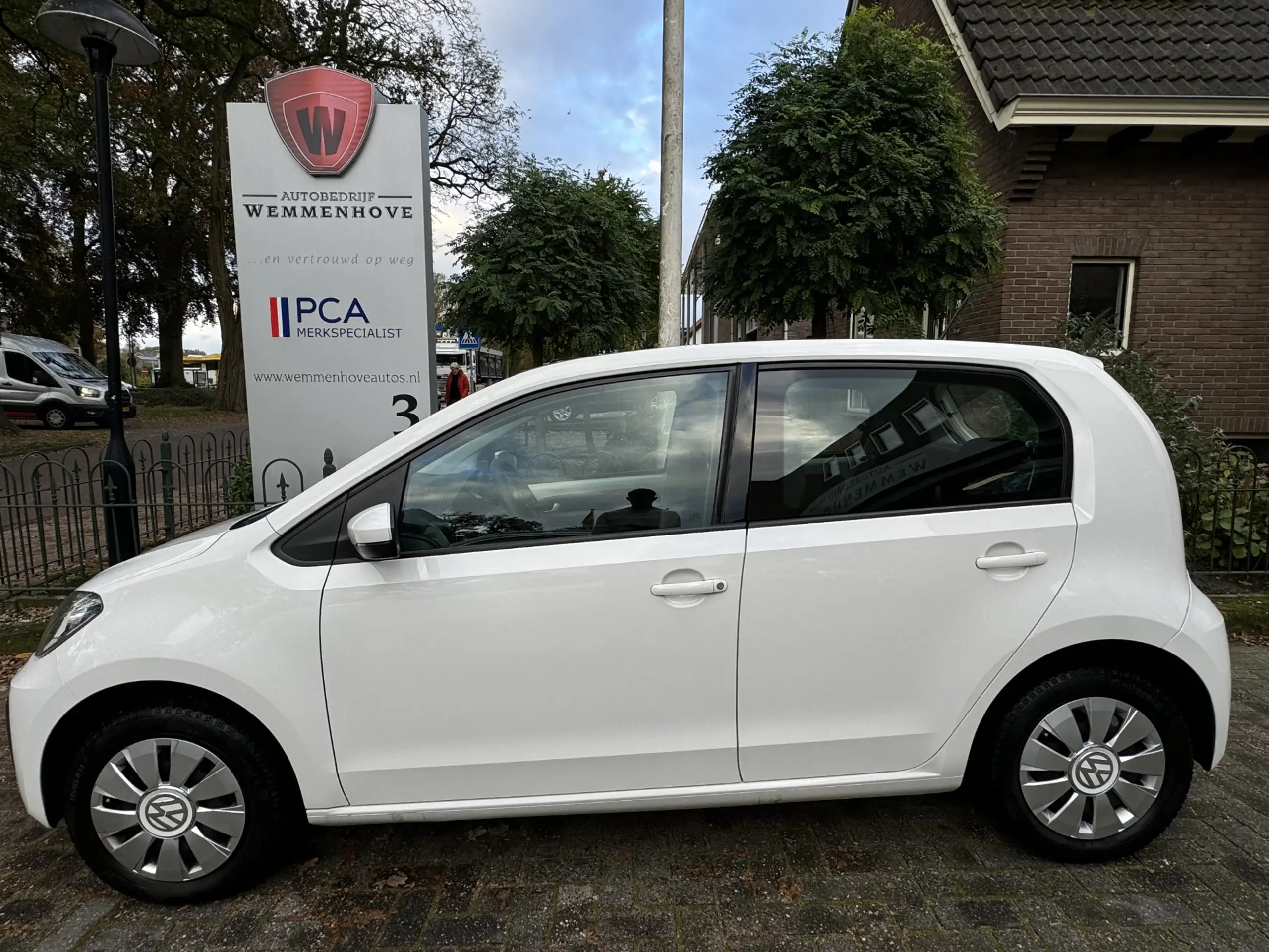 Volkswagen - up!