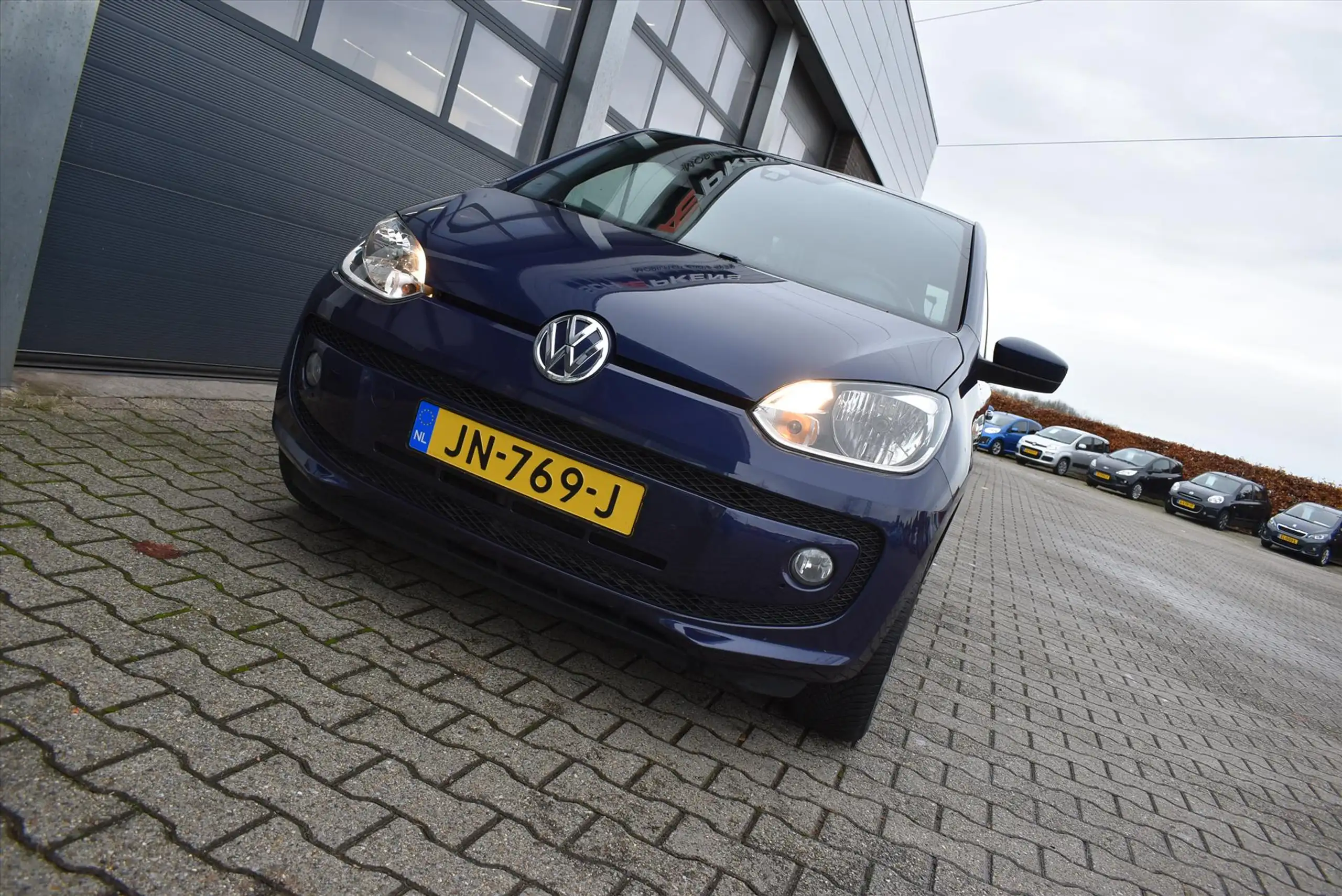 Volkswagen - up!