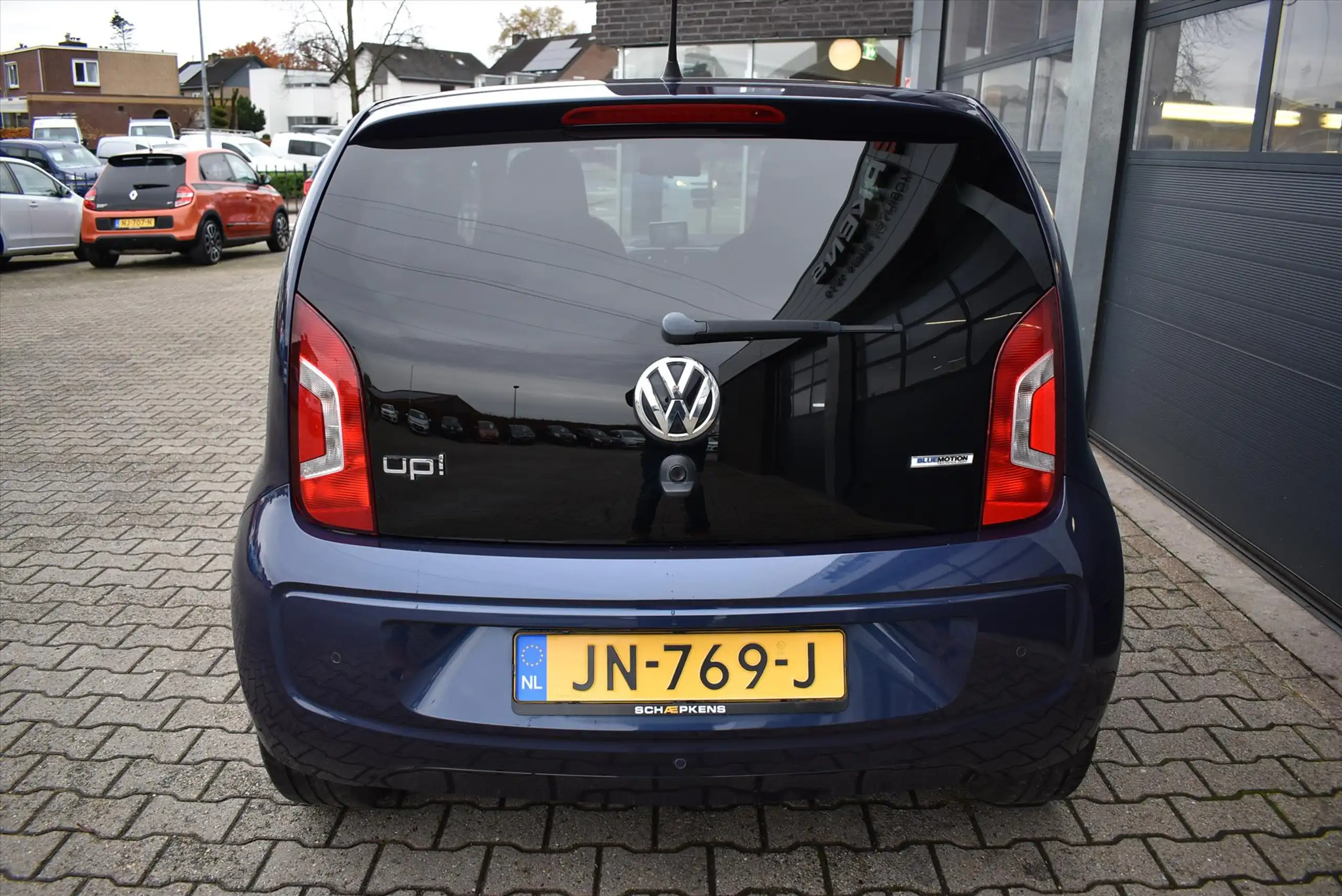 Volkswagen - up!