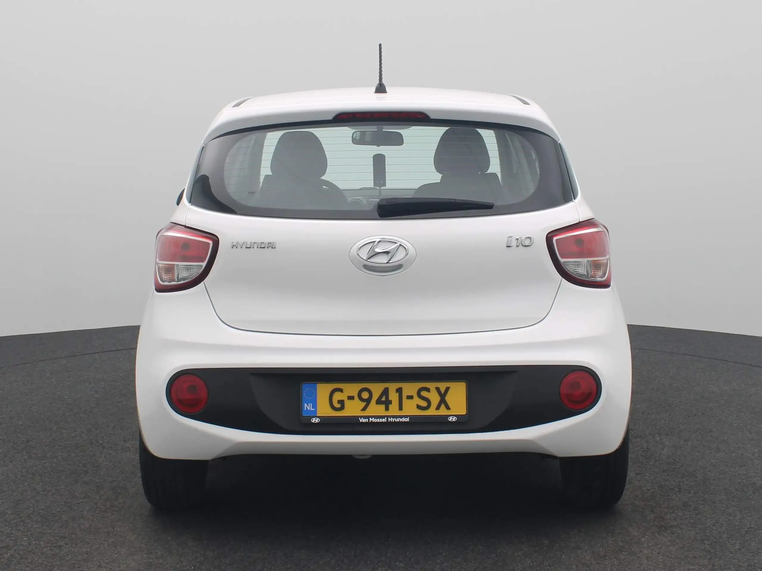 Hyundai - i10