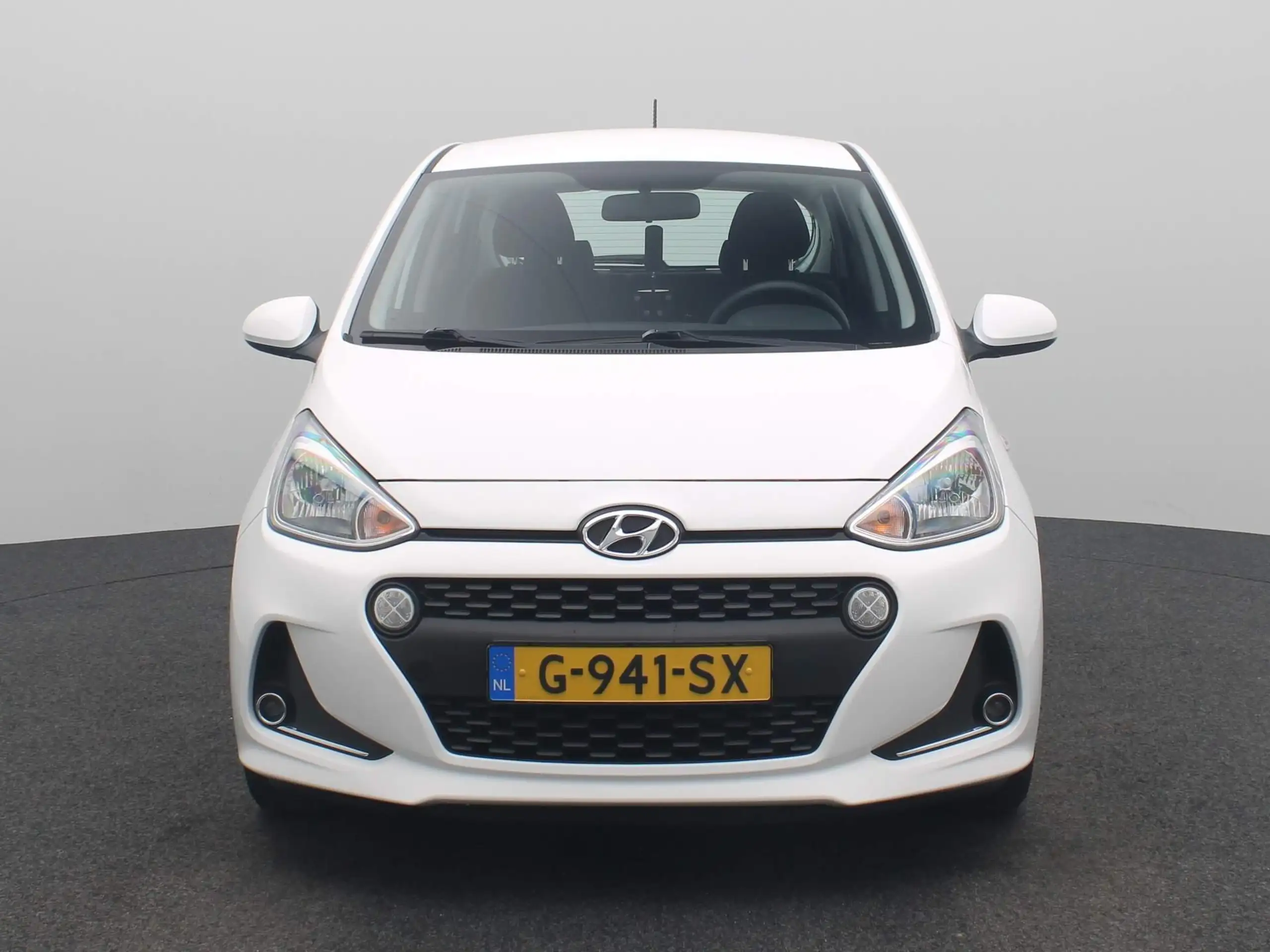 Hyundai - i10