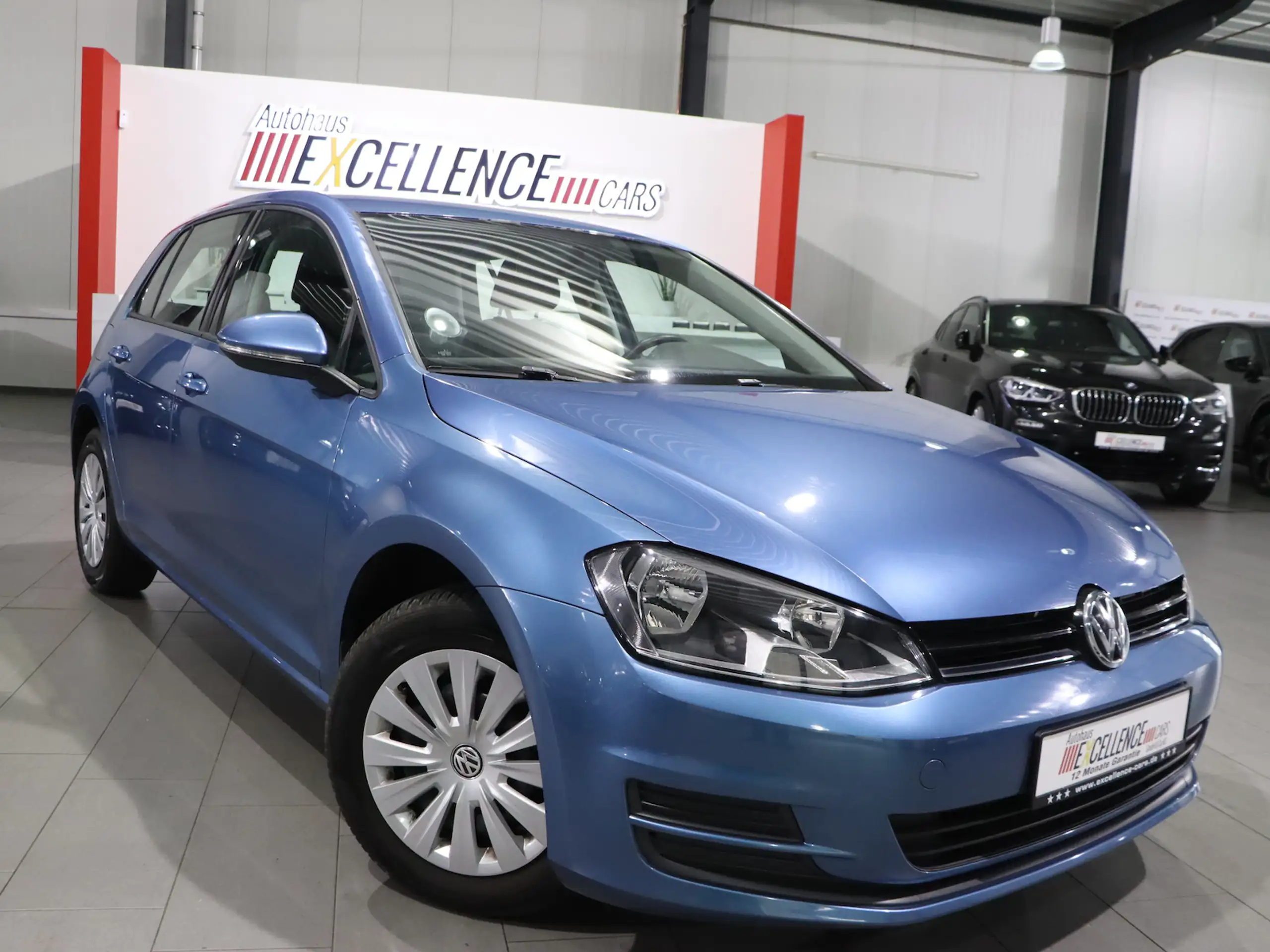 Volkswagen - Golf