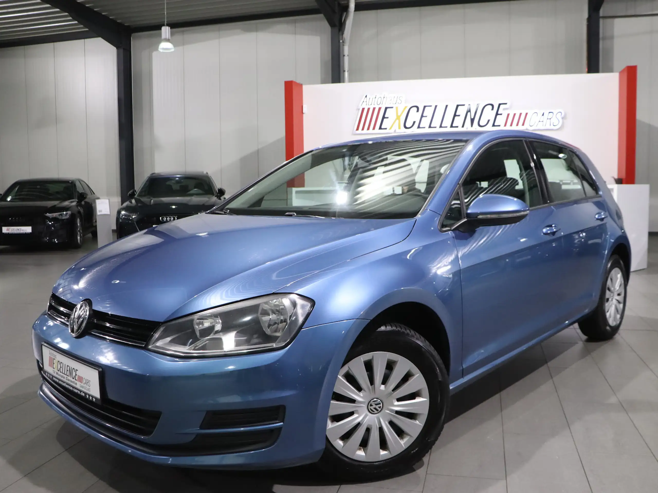 Volkswagen - Golf