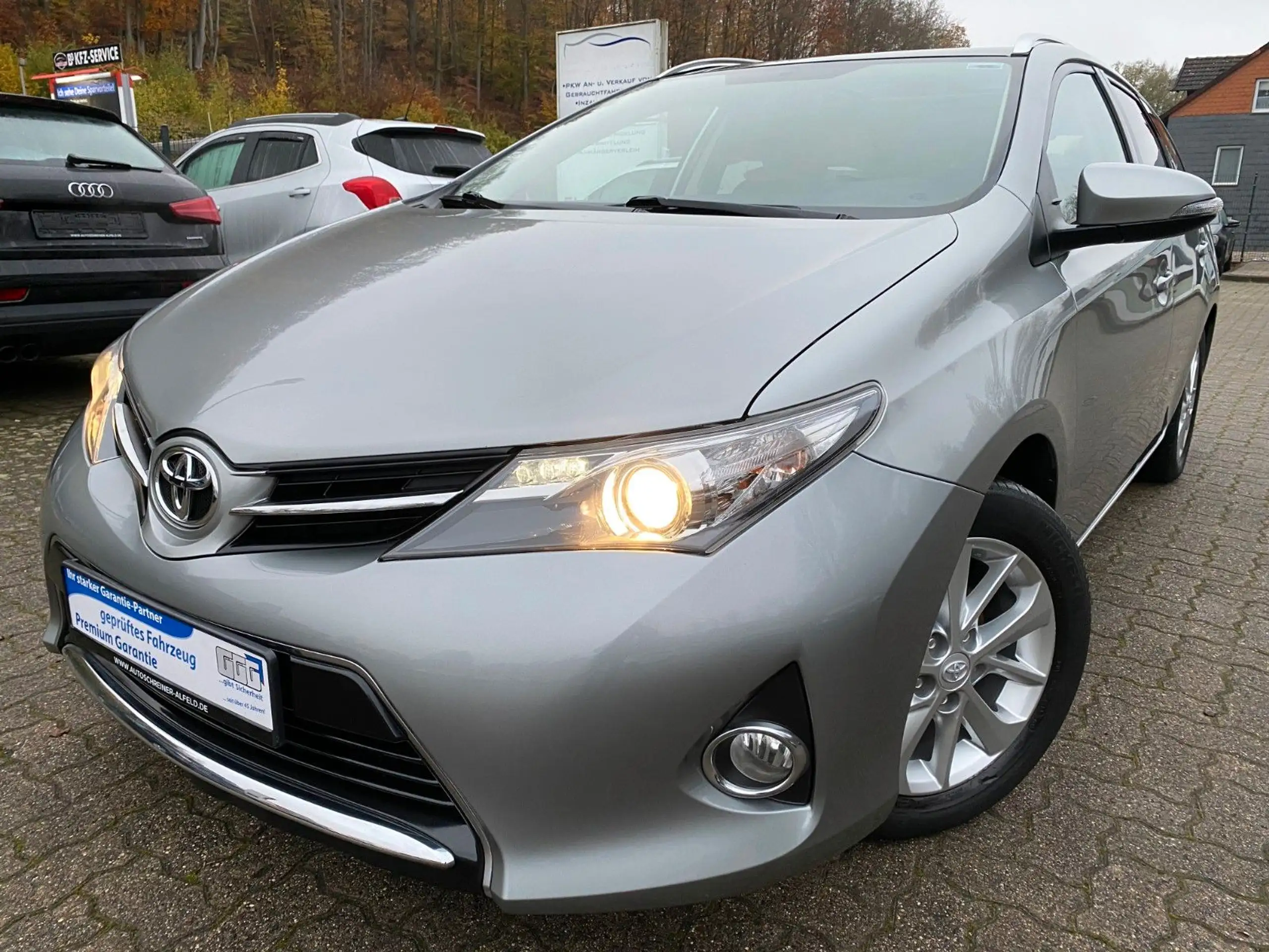 Toyota - Auris