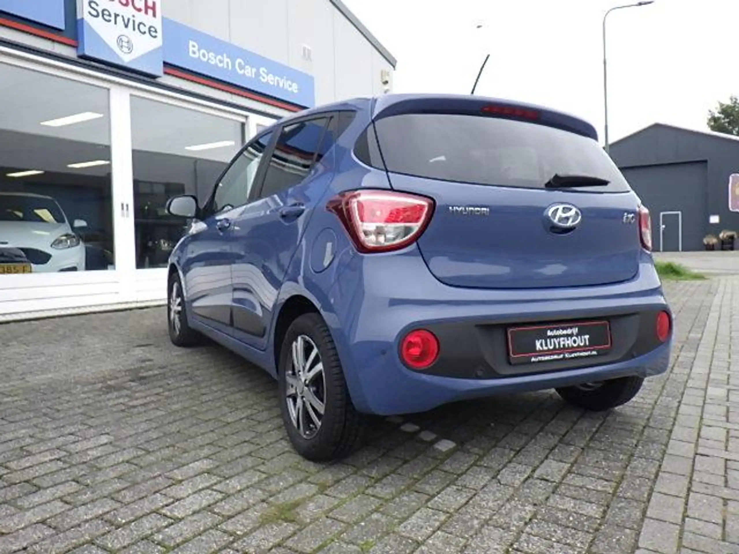 Hyundai - i10