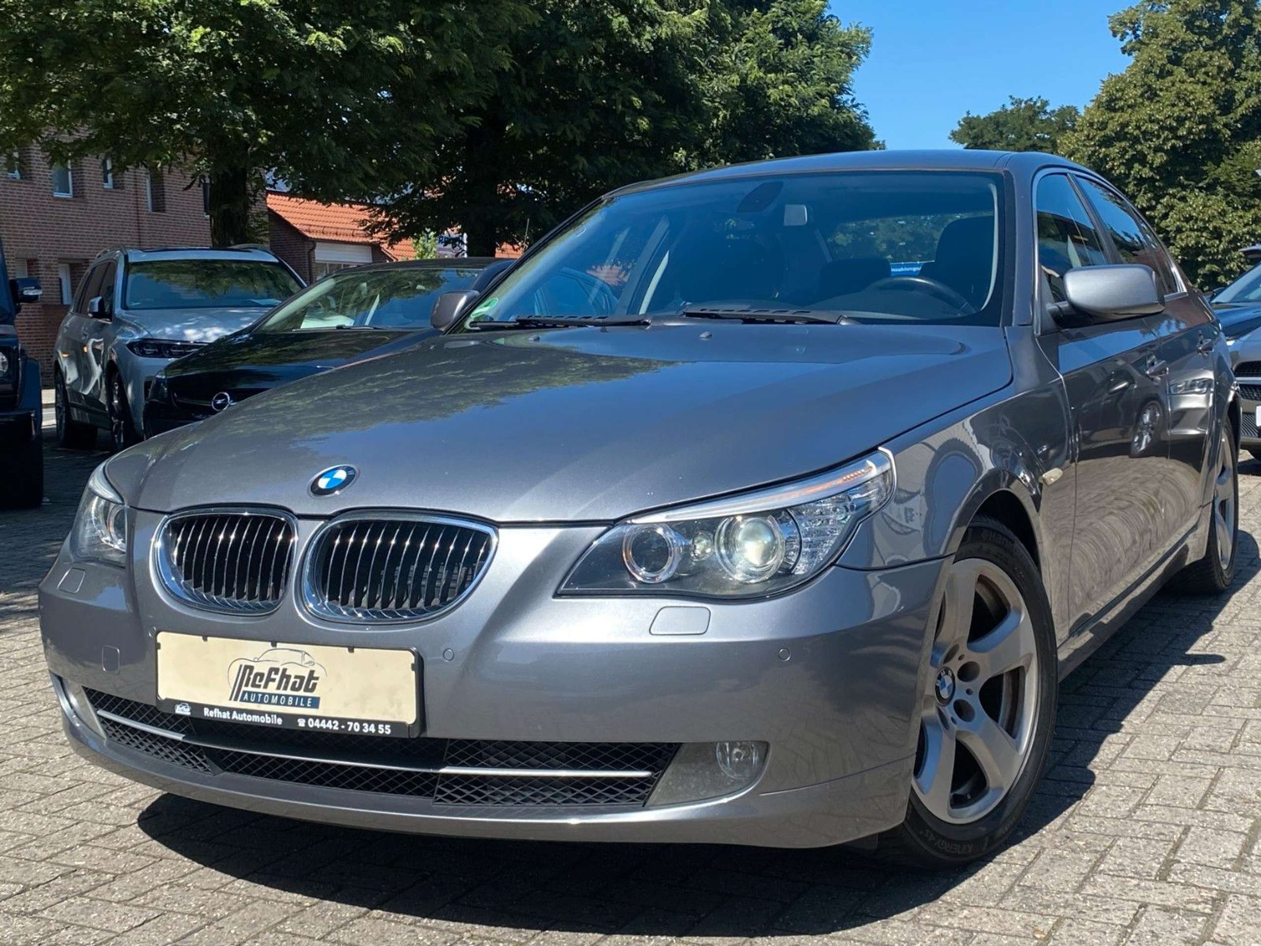 BMW - 525