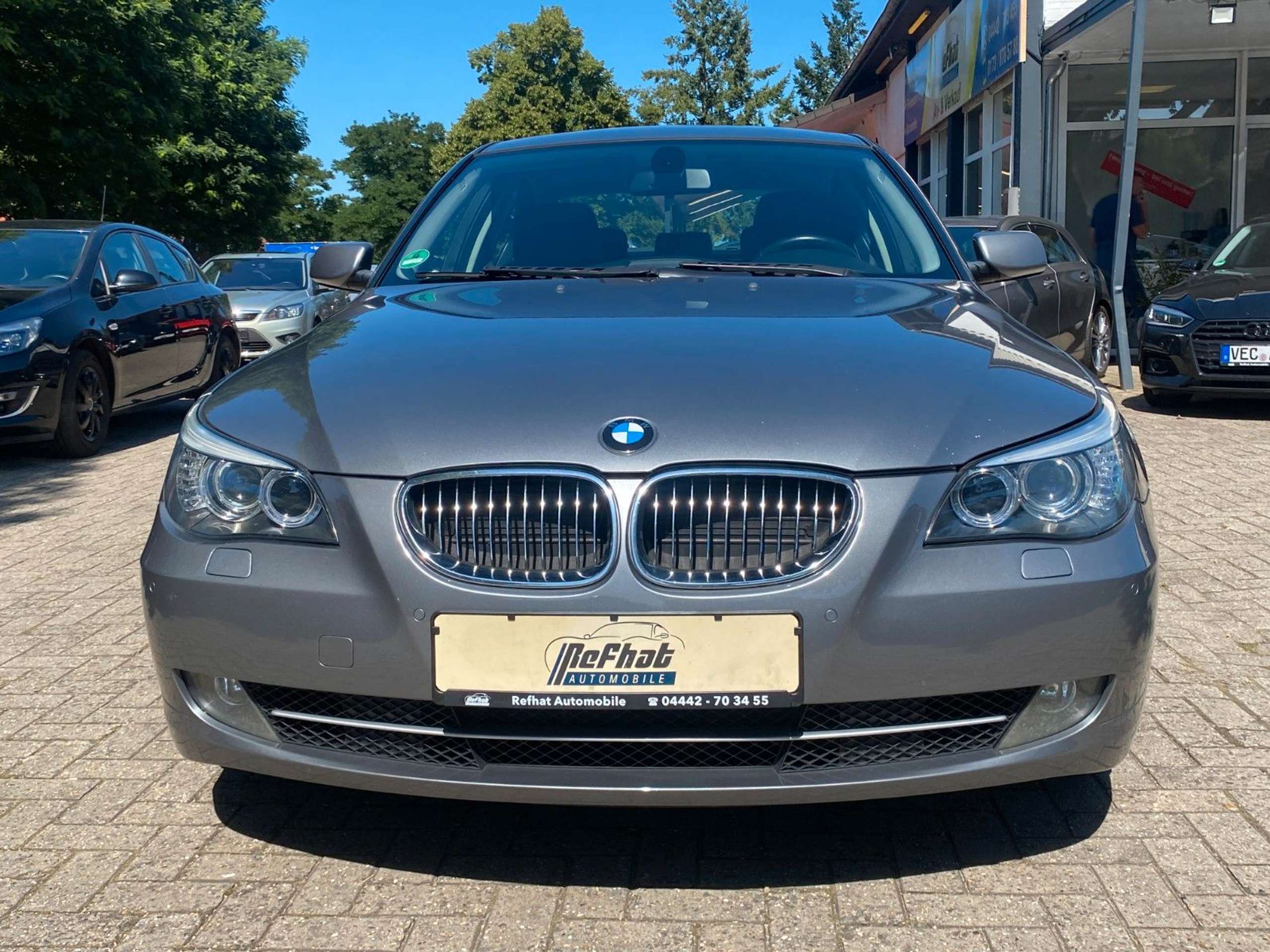 BMW - 525