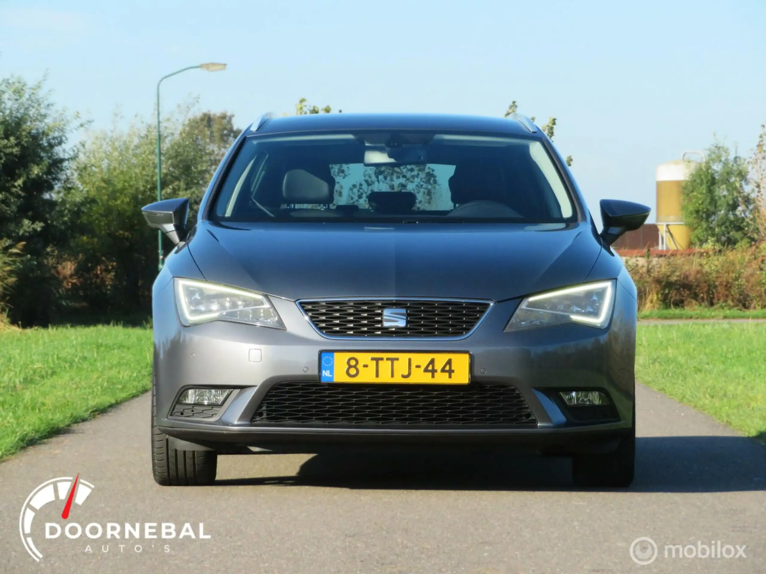 SEAT - Leon