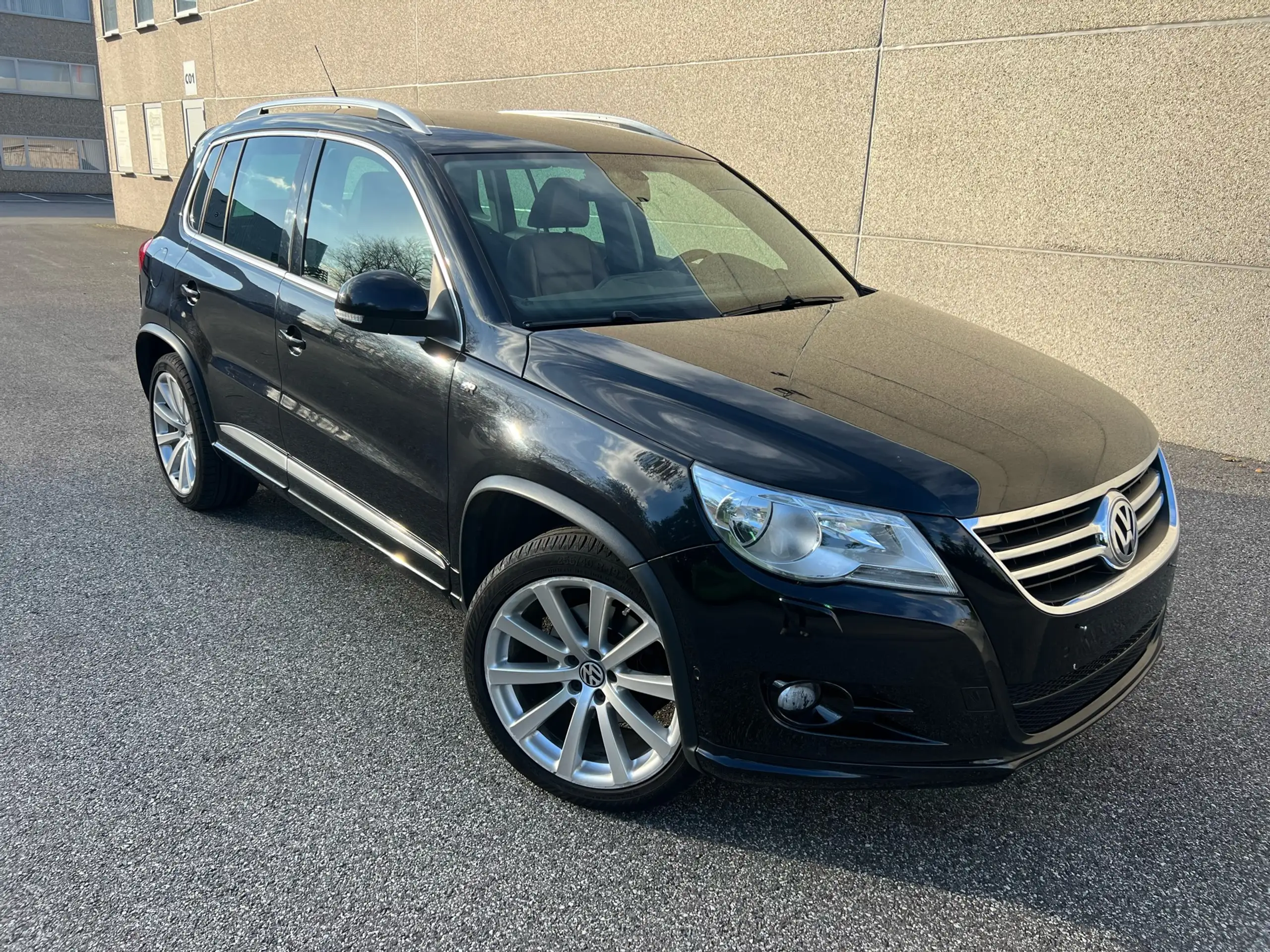 Volkswagen - Tiguan