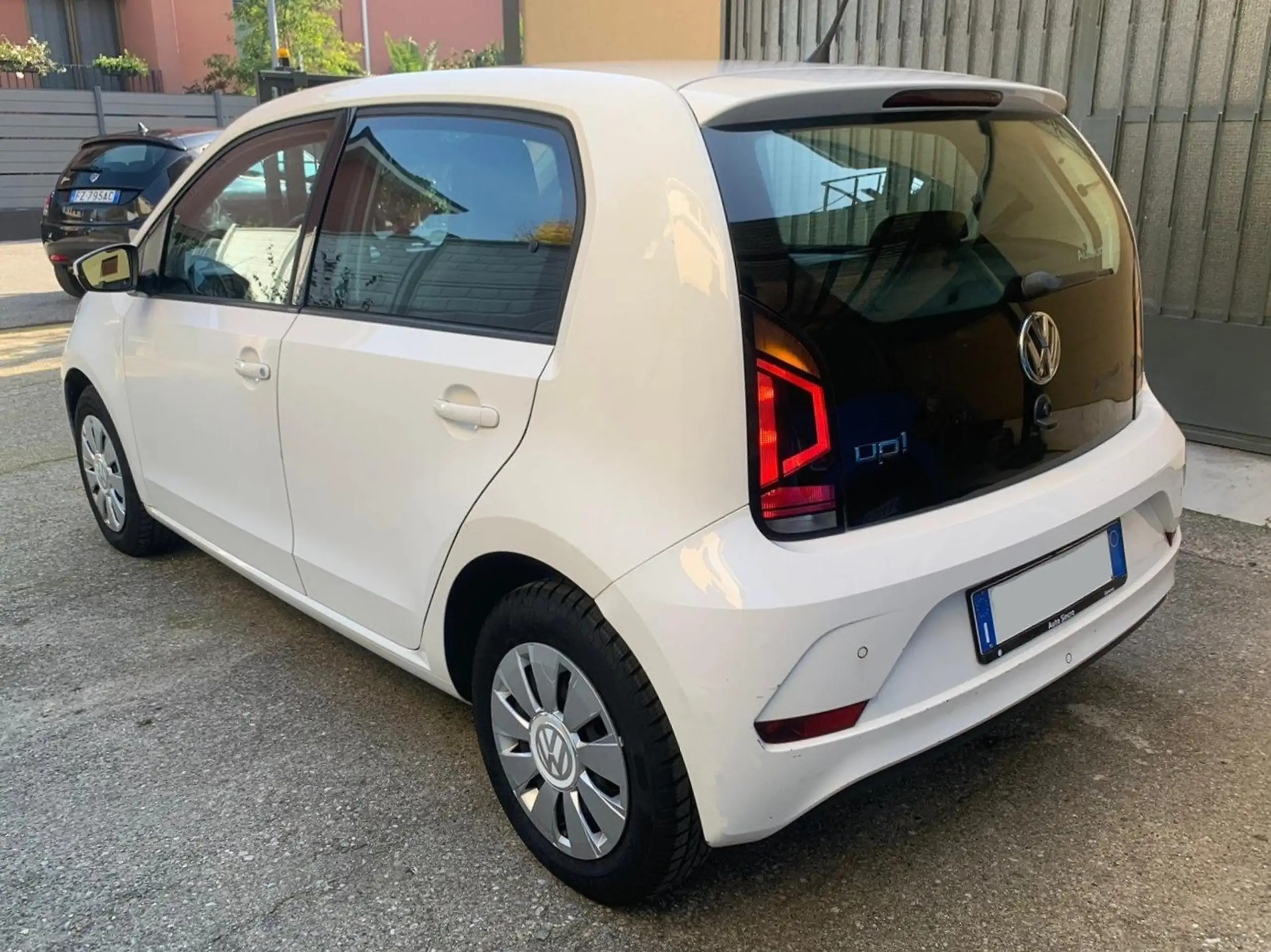 Volkswagen - up!