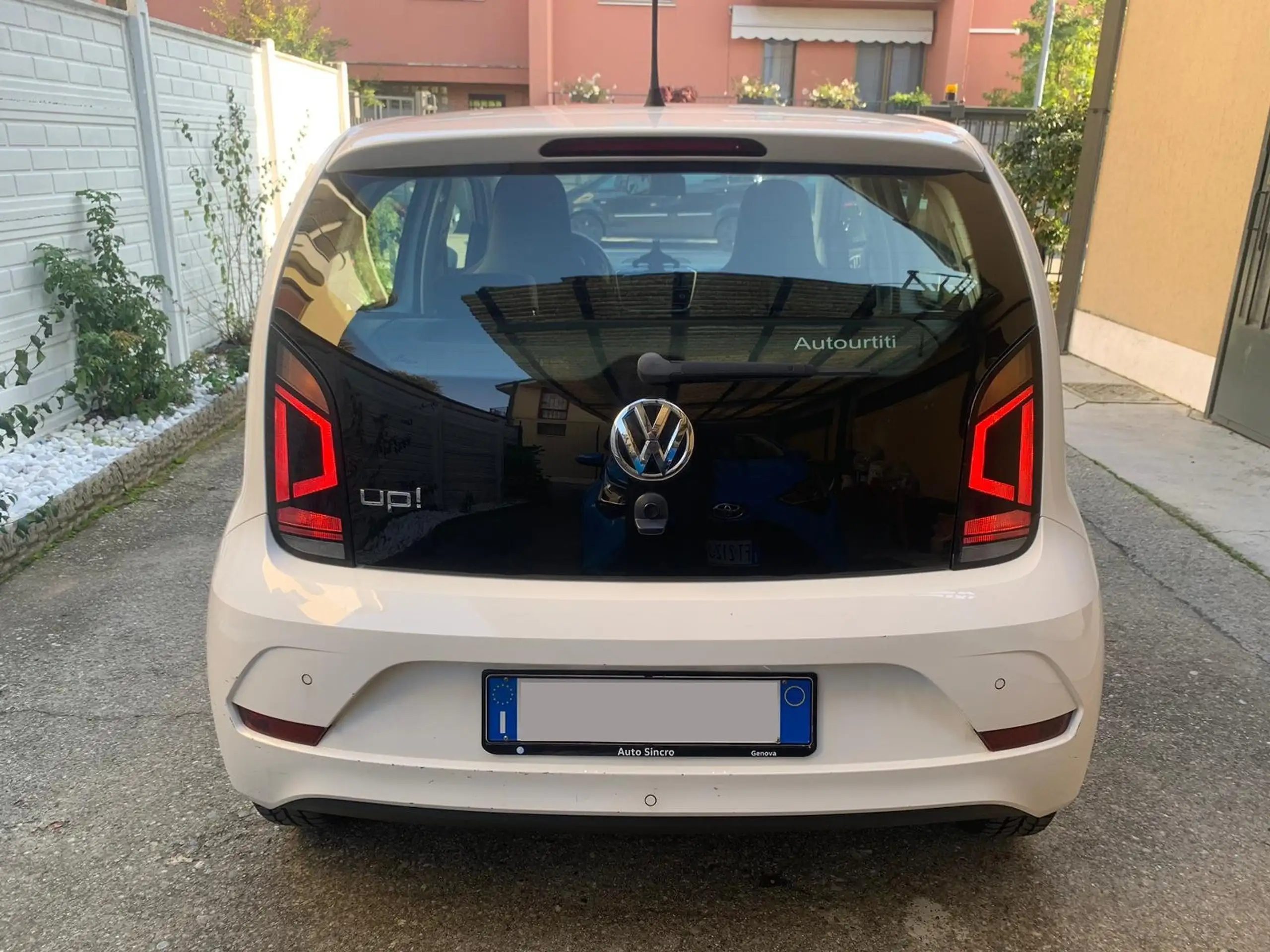 Volkswagen - up!