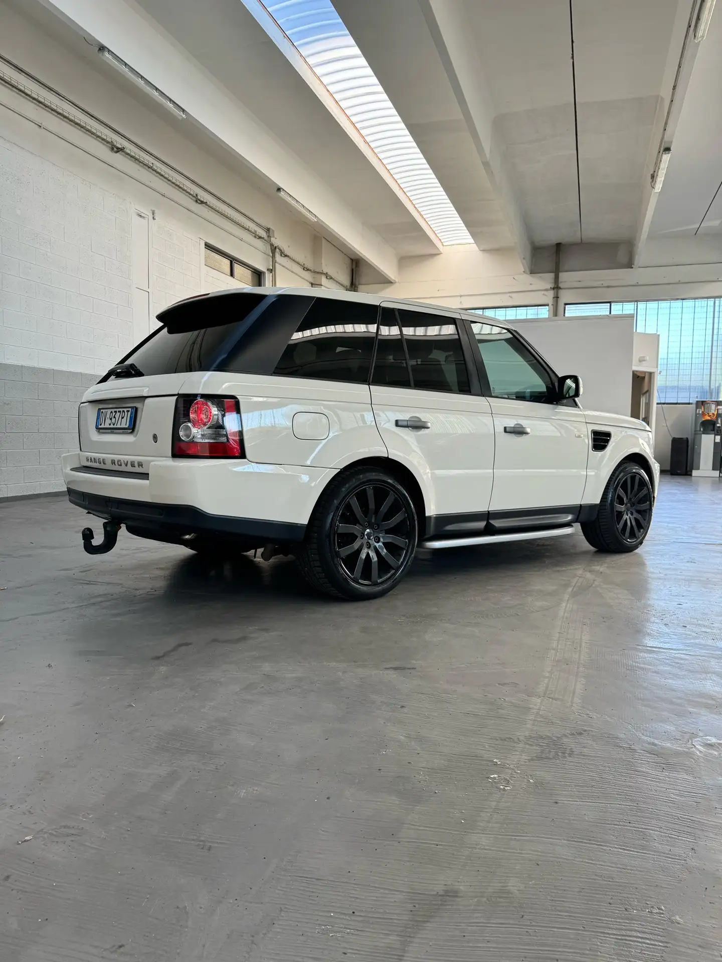 Land Rover - Range Rover Sport