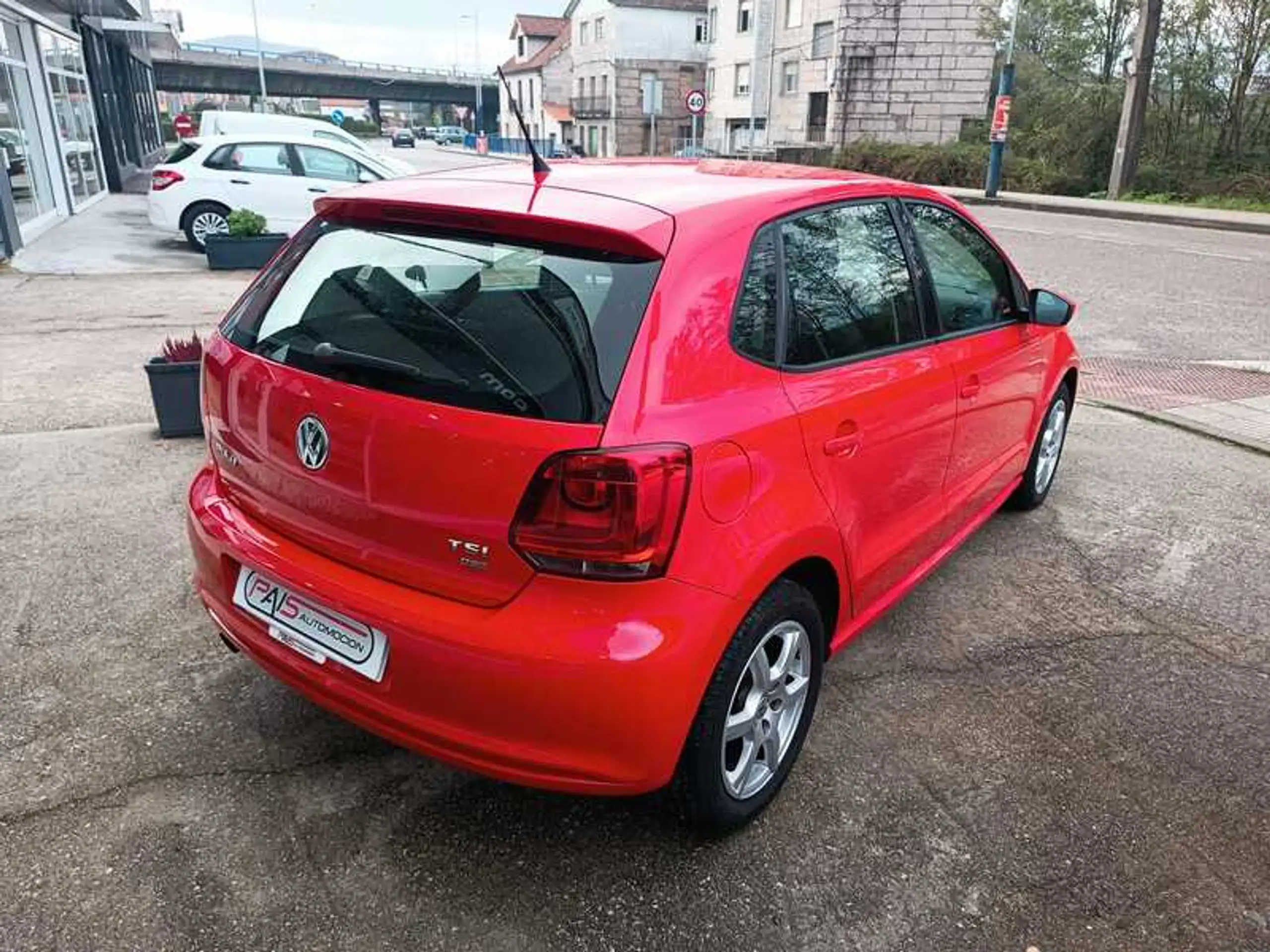 Volkswagen - Polo