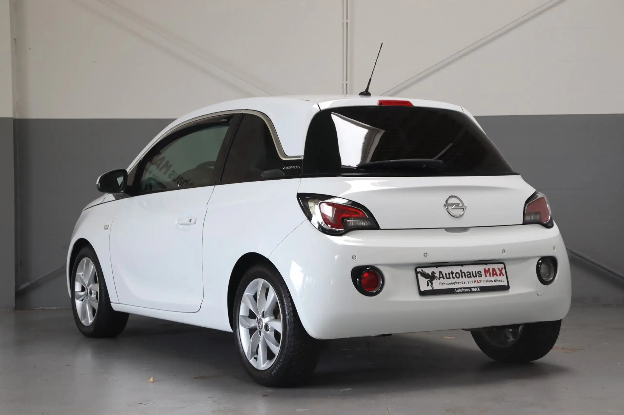 Opel - Adam