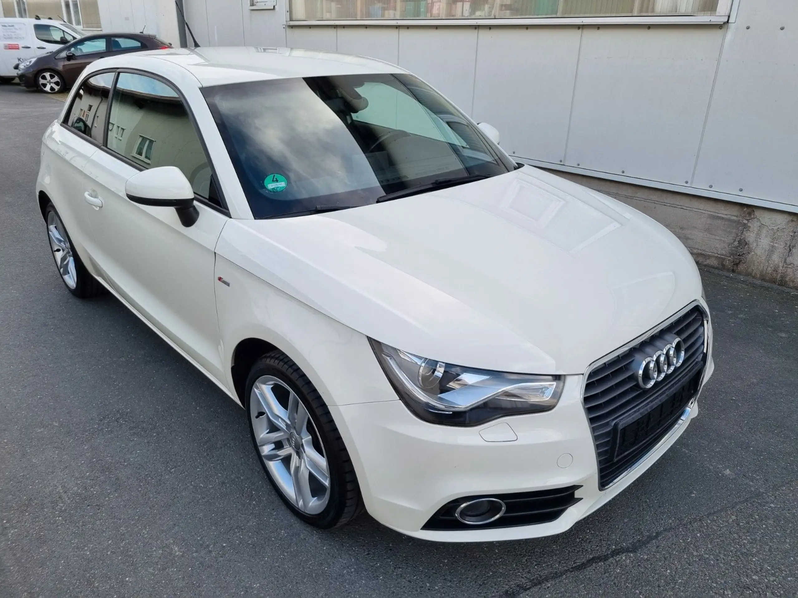 Audi - A1