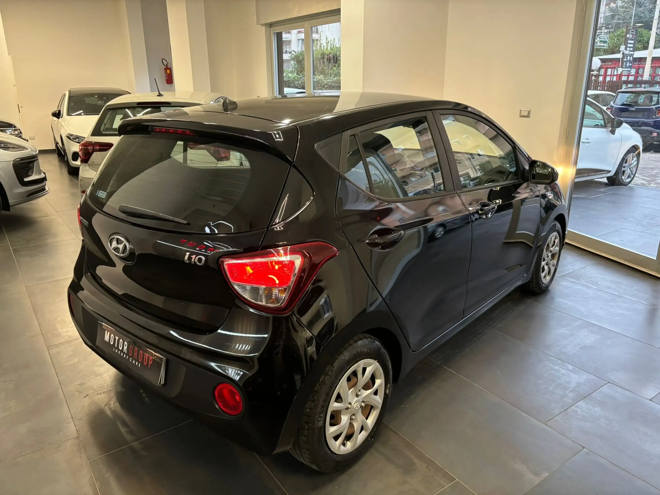 Hyundai - i10