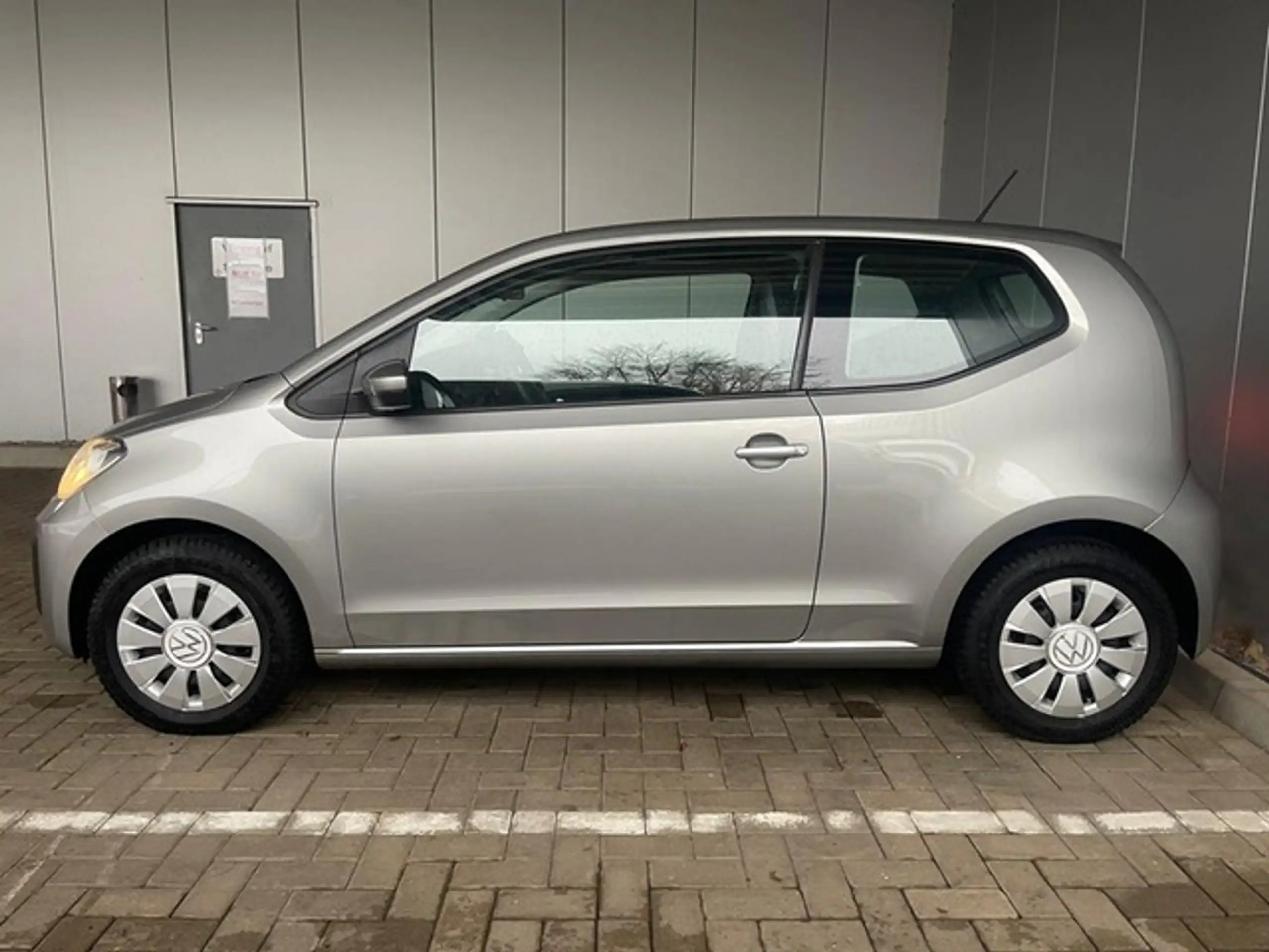 Volkswagen - up!