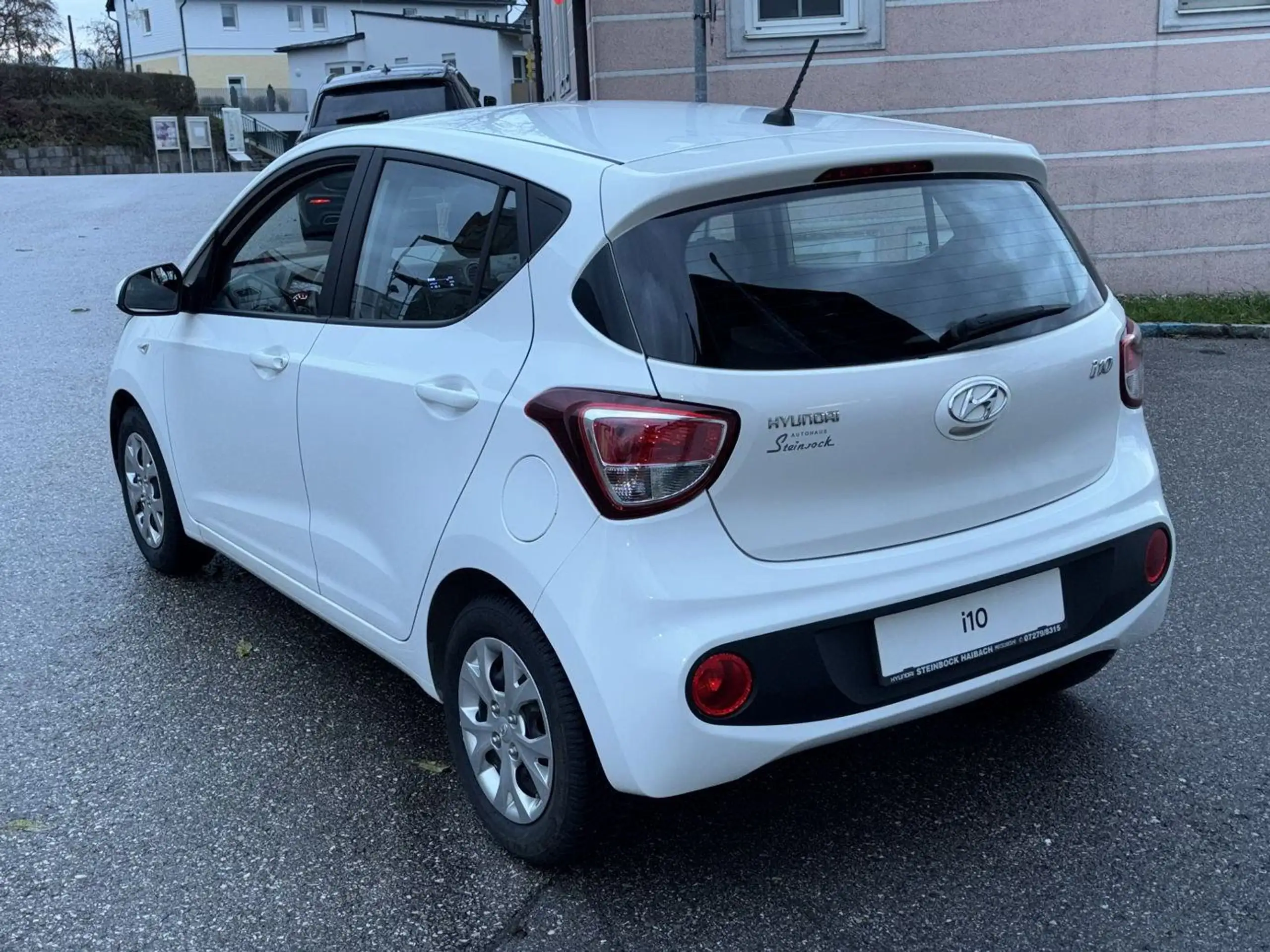 Hyundai - i10