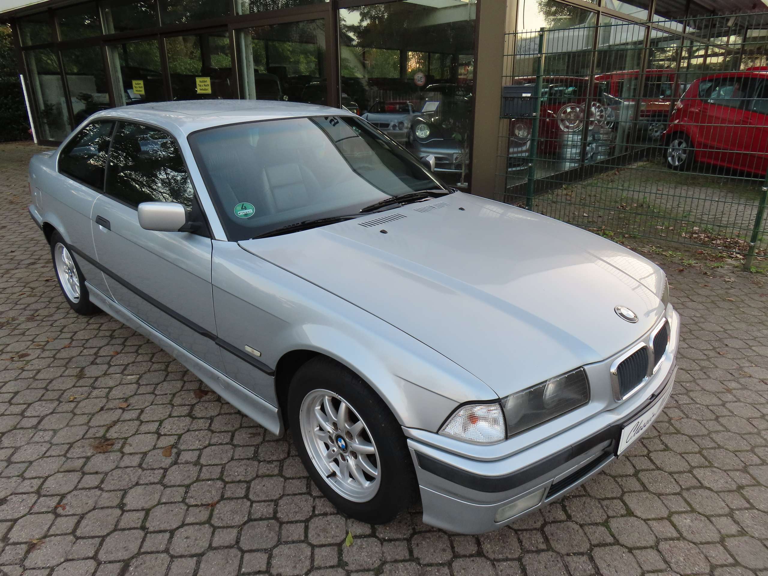 BMW - 316