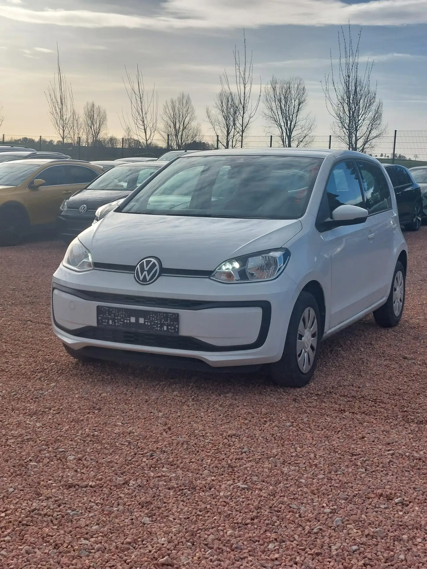 Volkswagen - up!