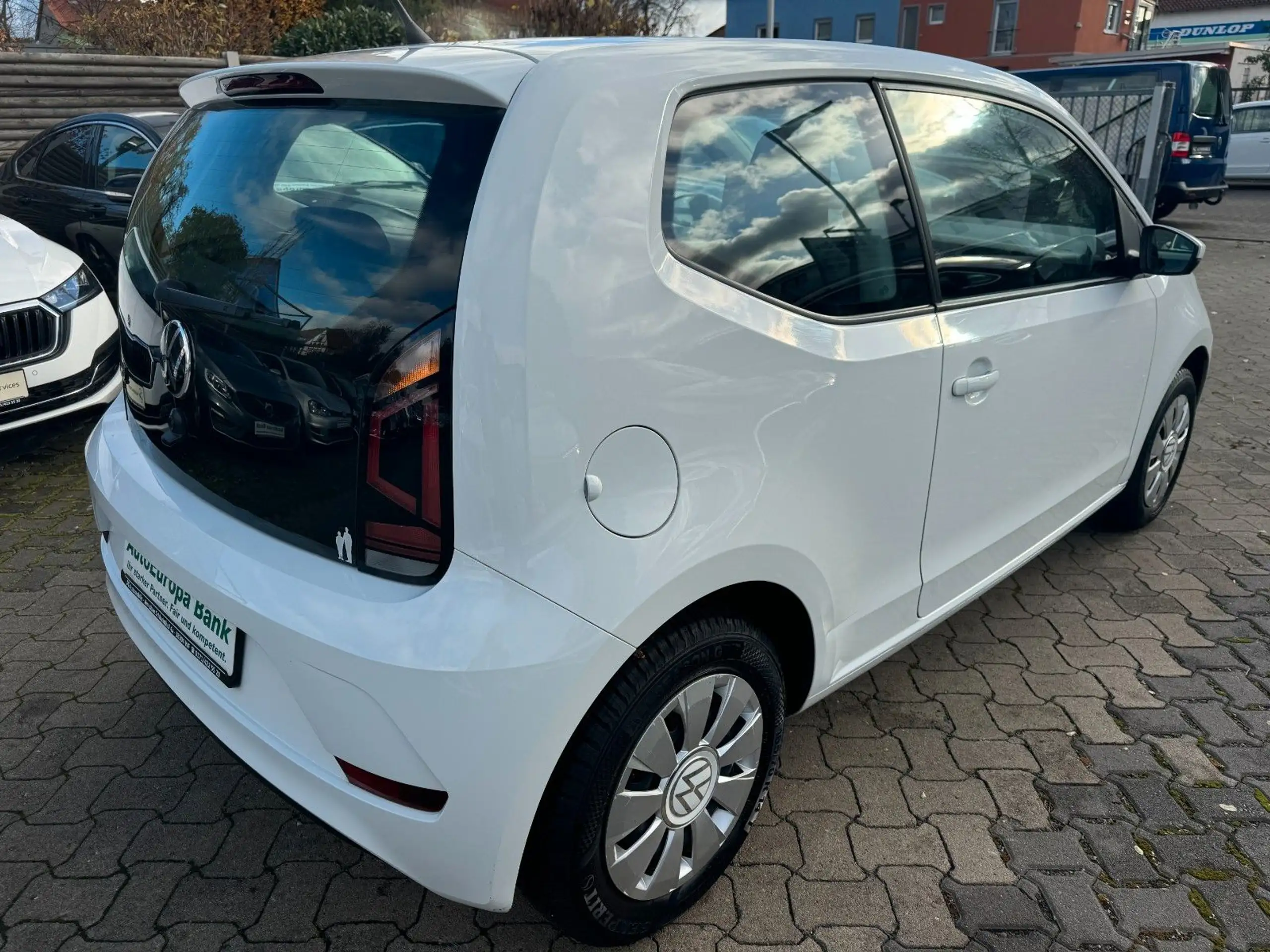 Volkswagen - up!