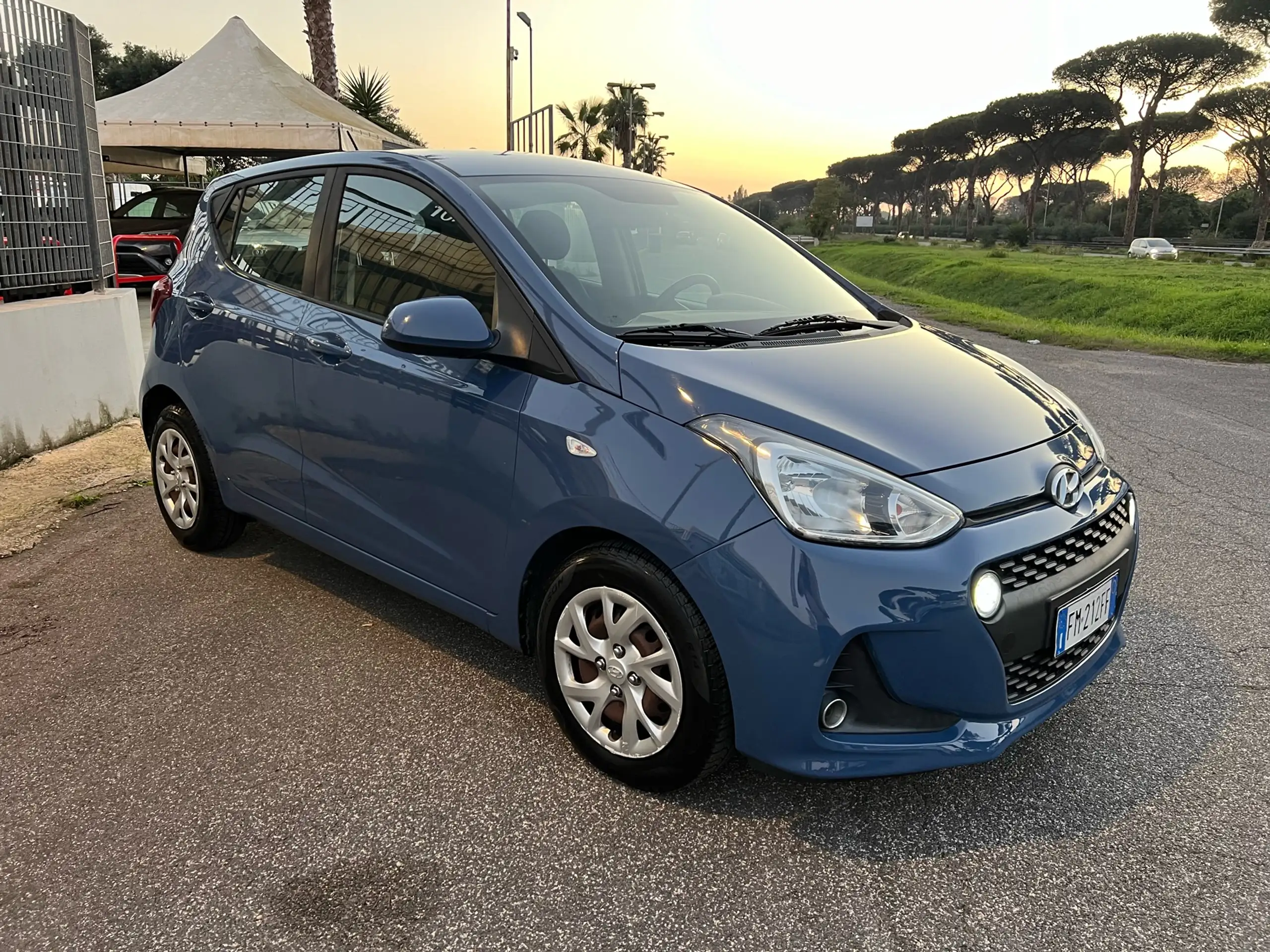 Hyundai - i10