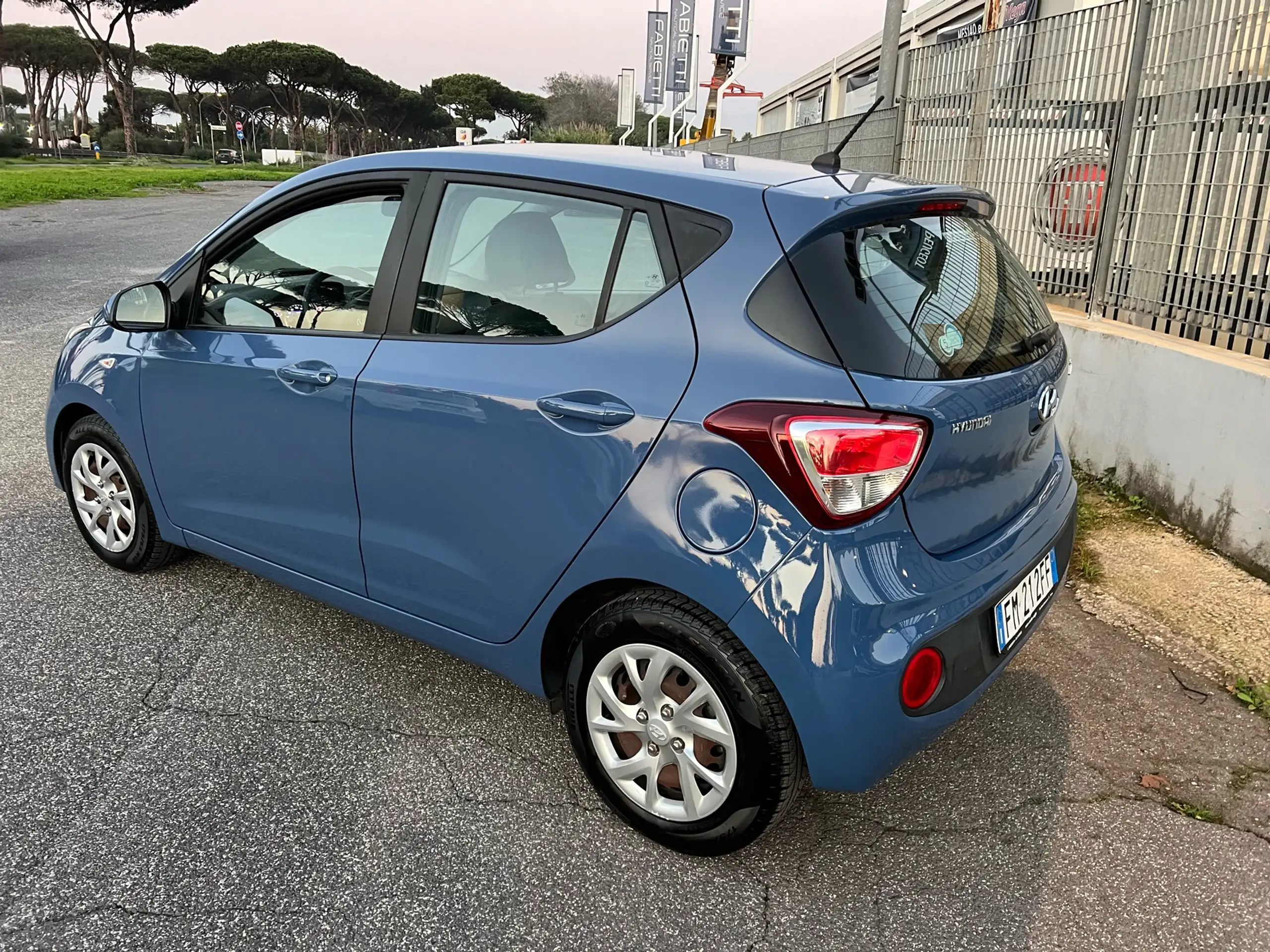 Hyundai - i10