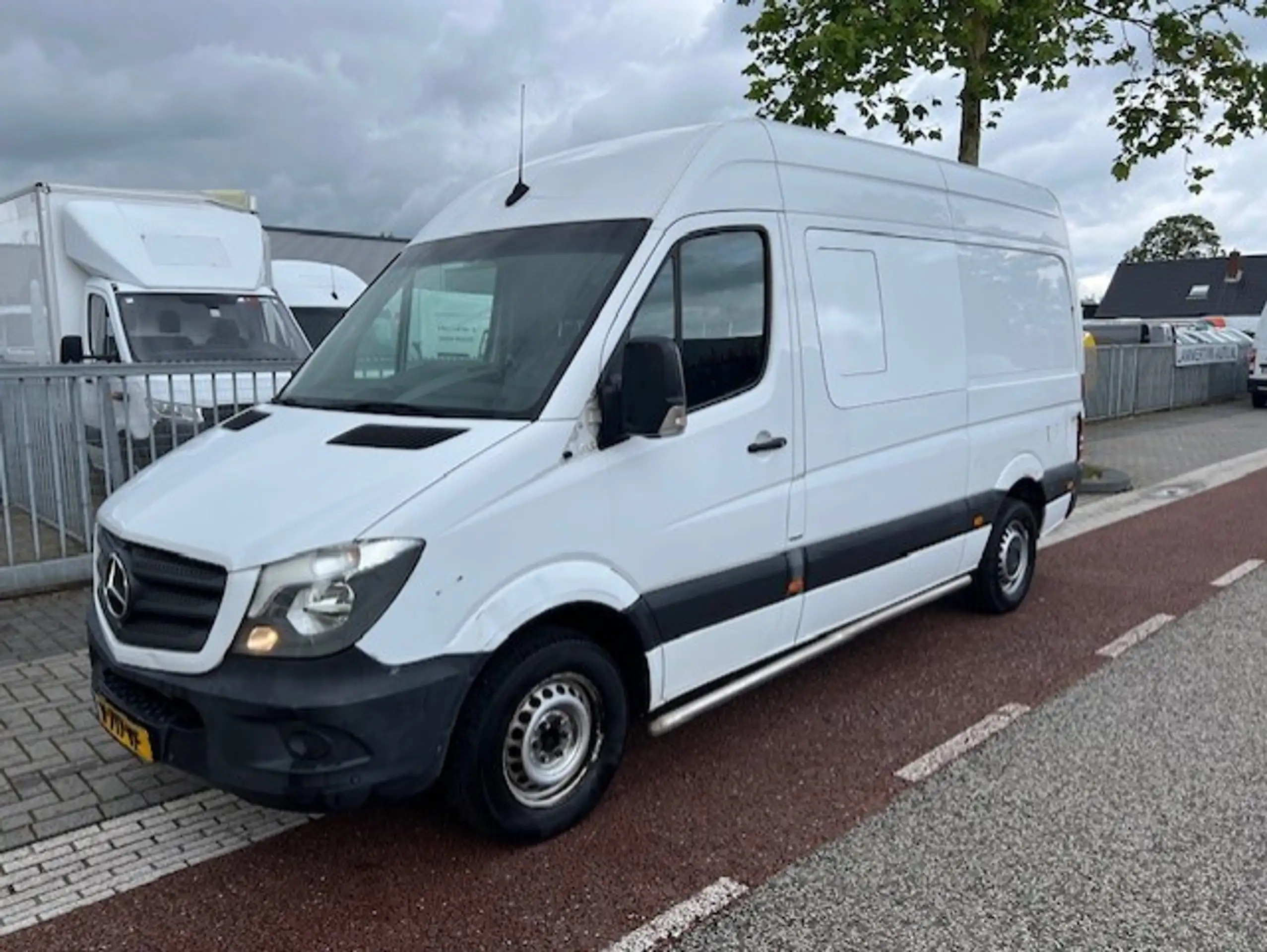 Mercedes-Benz - Sprinter