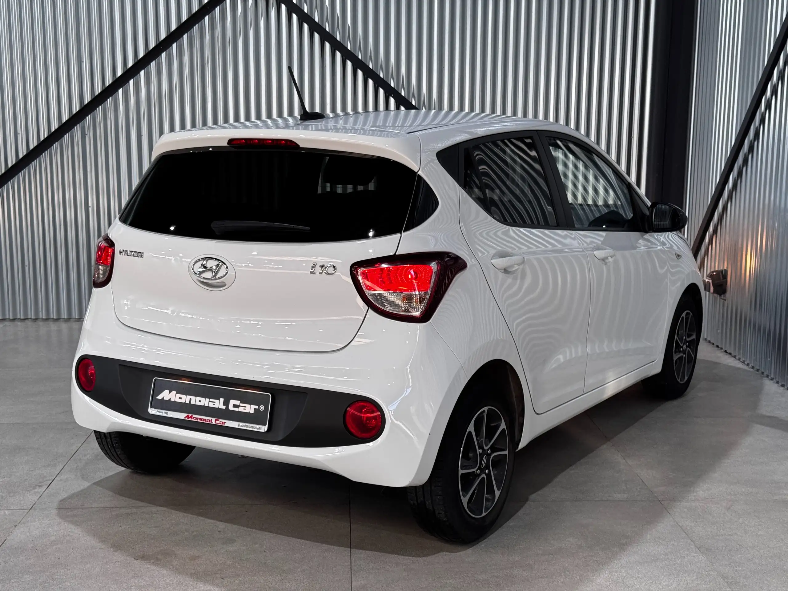 Hyundai - i10